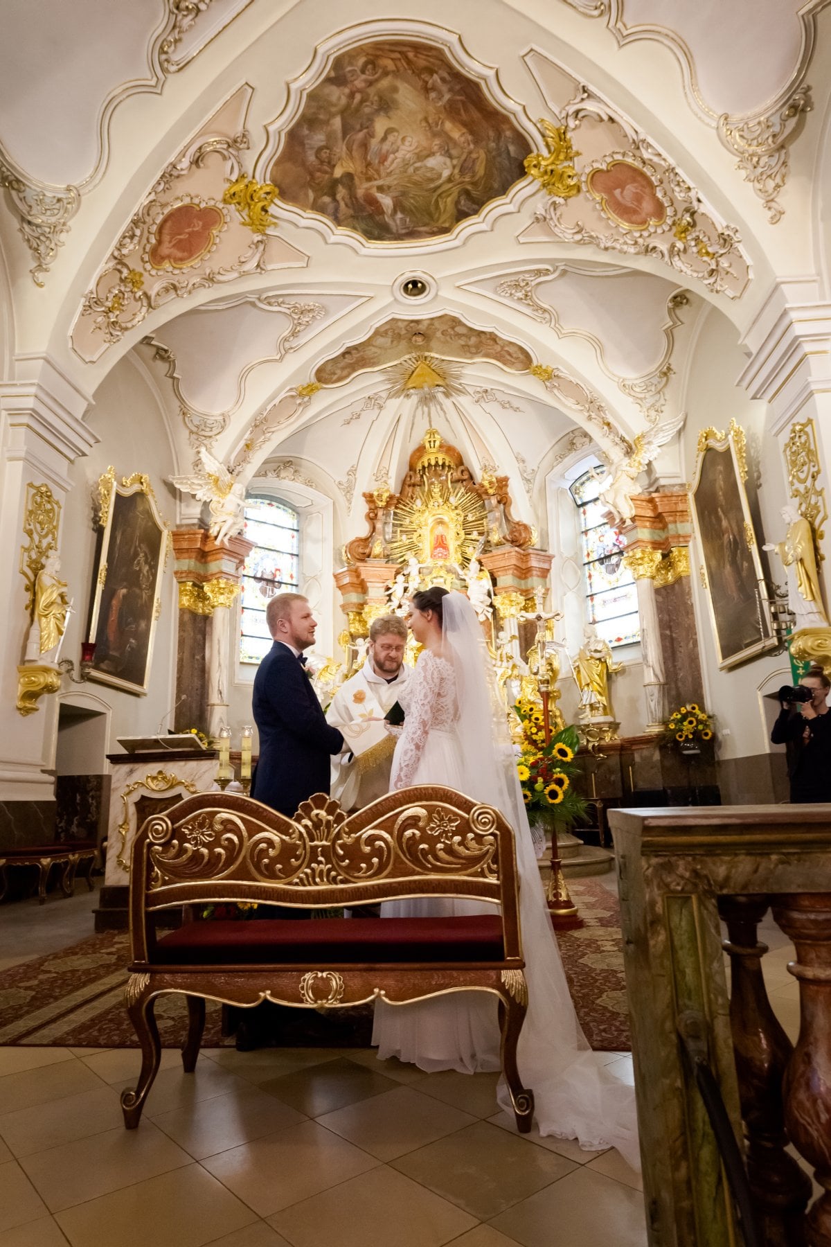 ślub na górze św Anny, fotografia slubna slask, zdjecia slubne bielsko, fotograf slubny opole, zdjecia slubne slask, fotograf slubny slask, fotograf na wesele slask, slub na gorze sw anny, bazylika na gorze sw anny, slub w bazylice na gorze sw anny, slub gora sw anny, zdjecia slubne katowice, dwoch fotografow na slub, fotografia slubna krakow, zdjecia slubne na slasku, fotografia weselna slask, naturalne zdjecia slubne, magia obrazu, amfiteatr na gorze sw anny, sesja slubna gora sw anny,