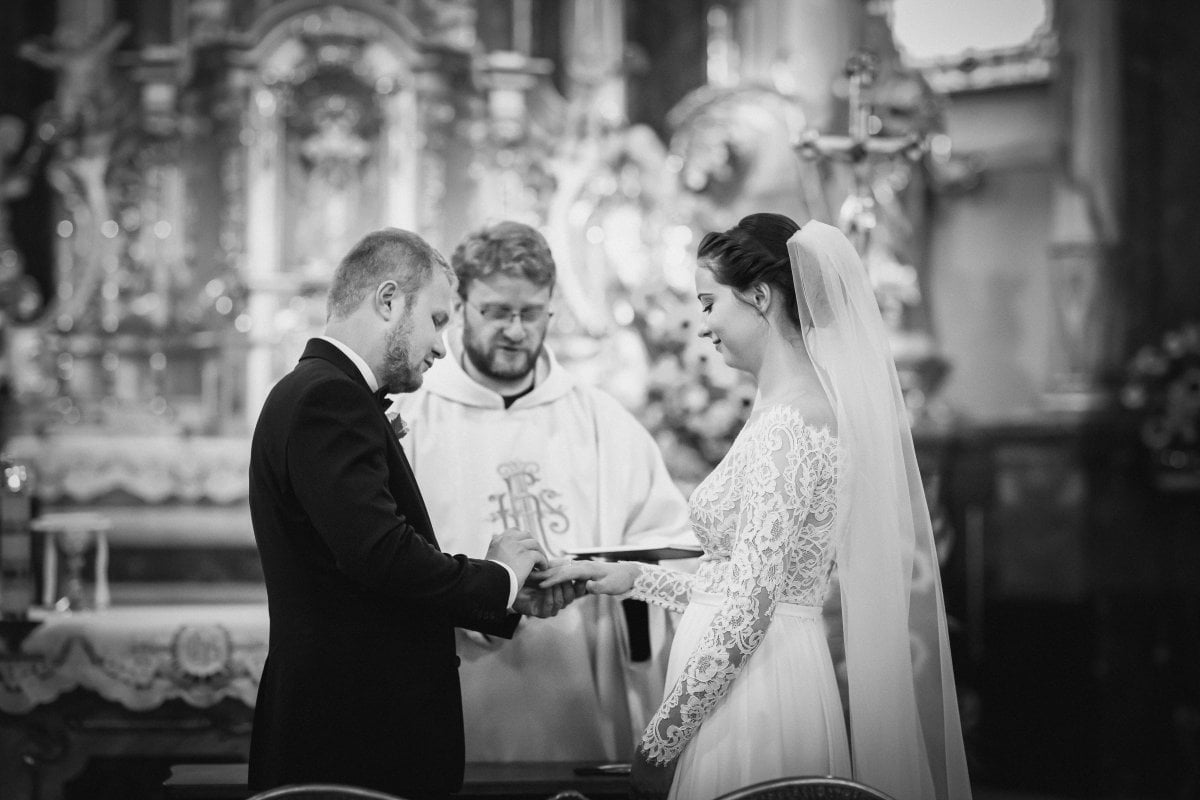 ślub na górze św Anny, fotografia slubna slask, zdjecia slubne bielsko, fotograf slubny opole, zdjecia slubne slask, fotograf slubny slask, fotograf na wesele slask, slub na gorze sw anny, bazylika na gorze sw anny, slub w bazylice na gorze sw anny, slub gora sw anny, zdjecia slubne katowice, dwoch fotografow na slub, fotografia slubna krakow, zdjecia slubne na slasku, fotografia weselna slask, naturalne zdjecia slubne, magia obrazu, amfiteatr na gorze sw anny, sesja slubna gora sw anny,