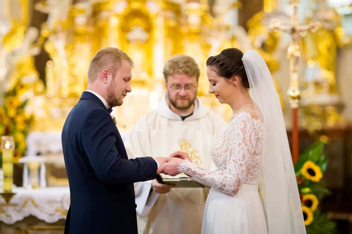 ślub na górze św Anny, fotografia slubna slask, zdjecia slubne bielsko, fotograf slubny opole, zdjecia slubne slask, fotograf slubny slask, fotograf na wesele slask, slub na gorze sw anny, bazylika na gorze sw anny, slub w bazylice na gorze sw anny, slub gora sw anny, zdjecia slubne katowice, dwoch fotografow na slub, fotografia slubna krakow, zdjecia slubne na slasku, fotografia weselna slask, naturalne zdjecia slubne, magia obrazu, amfiteatr na gorze sw anny, sesja slubna gora sw anny,