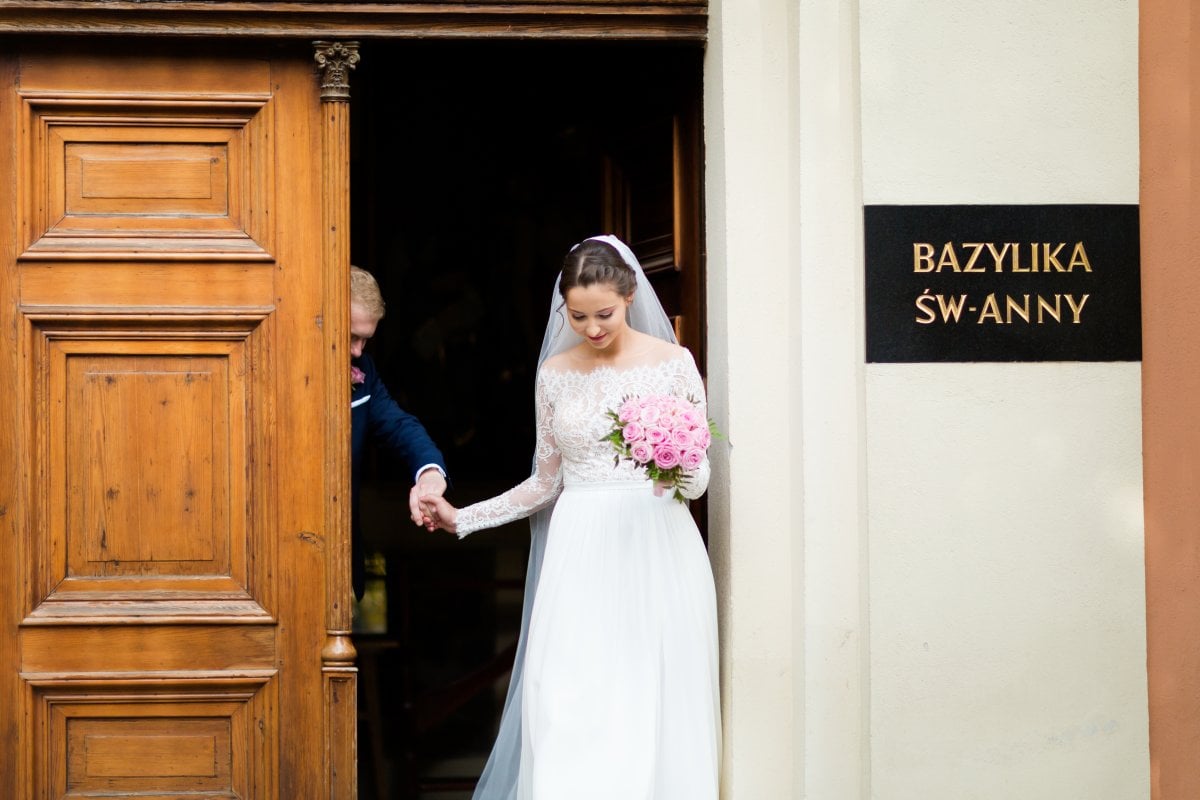 ślub na górze św Anny, fotografia slubna slask, zdjecia slubne bielsko, fotograf slubny opole, zdjecia slubne slask, fotograf slubny slask, fotograf na wesele slask, slub na gorze sw anny, bazylika na gorze sw anny, slub w bazylice na gorze sw anny, slub gora sw anny, zdjecia slubne katowice, dwoch fotografow na slub, fotografia slubna krakow, zdjecia slubne na slasku, fotografia weselna slask, naturalne zdjecia slubne, magia obrazu, amfiteatr na gorze sw anny, sesja slubna gora sw anny,