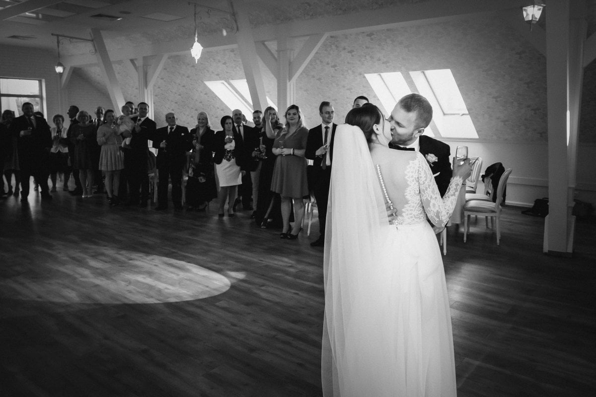 ślub na górze św Anny, fotografia slubna slask, zdjecia slubne bielsko, fotograf slubny opole, zdjecia slubne slask, fotograf slubny slask, fotograf na wesele slask, slub na gorze sw anny, bazylika na gorze sw anny, slub w bazylice na gorze sw anny, slub gora sw anny, zdjecia slubne katowice, dwoch fotografow na slub, fotografia slubna krakow, zdjecia slubne na slasku, fotografia weselna slask, naturalne zdjecia slubne, magia obrazu, amfiteatr na gorze sw anny, sesja slubna gora sw anny,