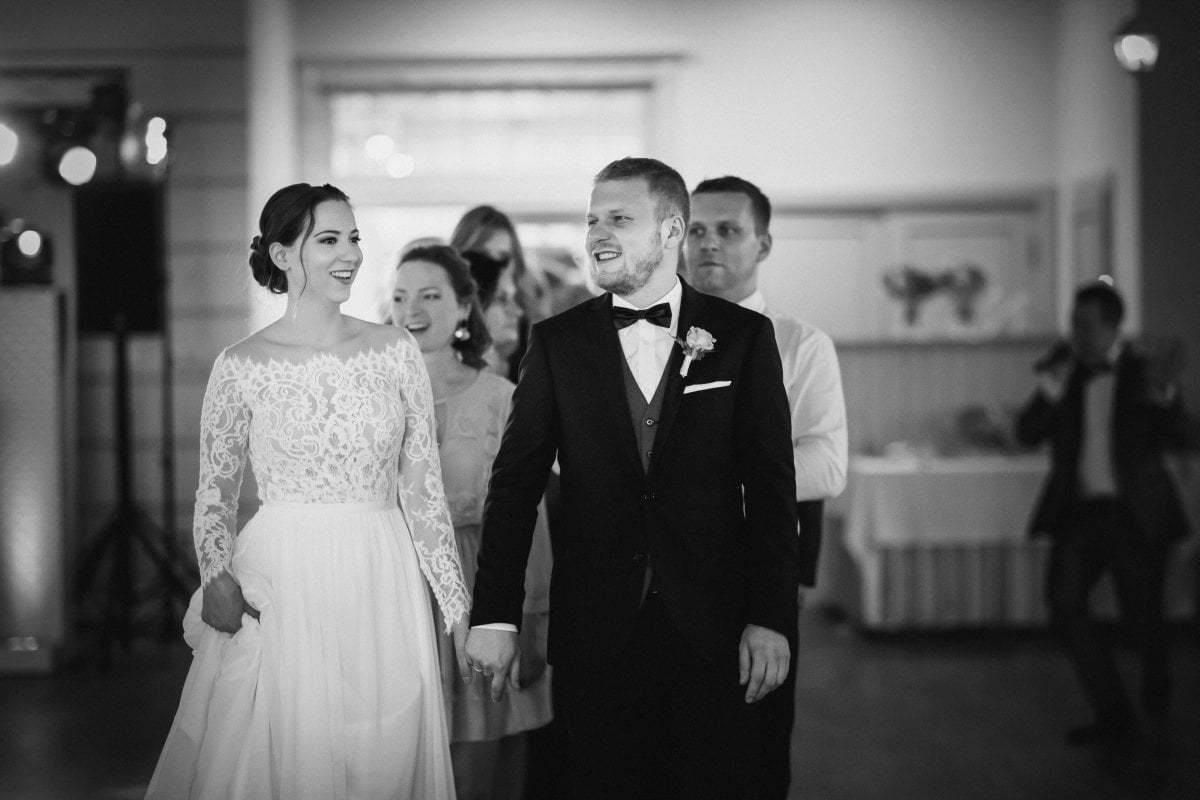 ślub na górze św Anny, fotografia slubna slask, zdjecia slubne bielsko, fotograf slubny opole, zdjecia slubne slask, fotograf slubny slask, fotograf na wesele slask, slub na gorze sw anny, bazylika na gorze sw anny, slub w bazylice na gorze sw anny, slub gora sw anny, zdjecia slubne katowice, dwoch fotografow na slub, fotografia slubna krakow, zdjecia slubne na slasku, fotografia weselna slask, naturalne zdjecia slubne, magia obrazu, amfiteatr na gorze sw anny, sesja slubna gora sw anny,