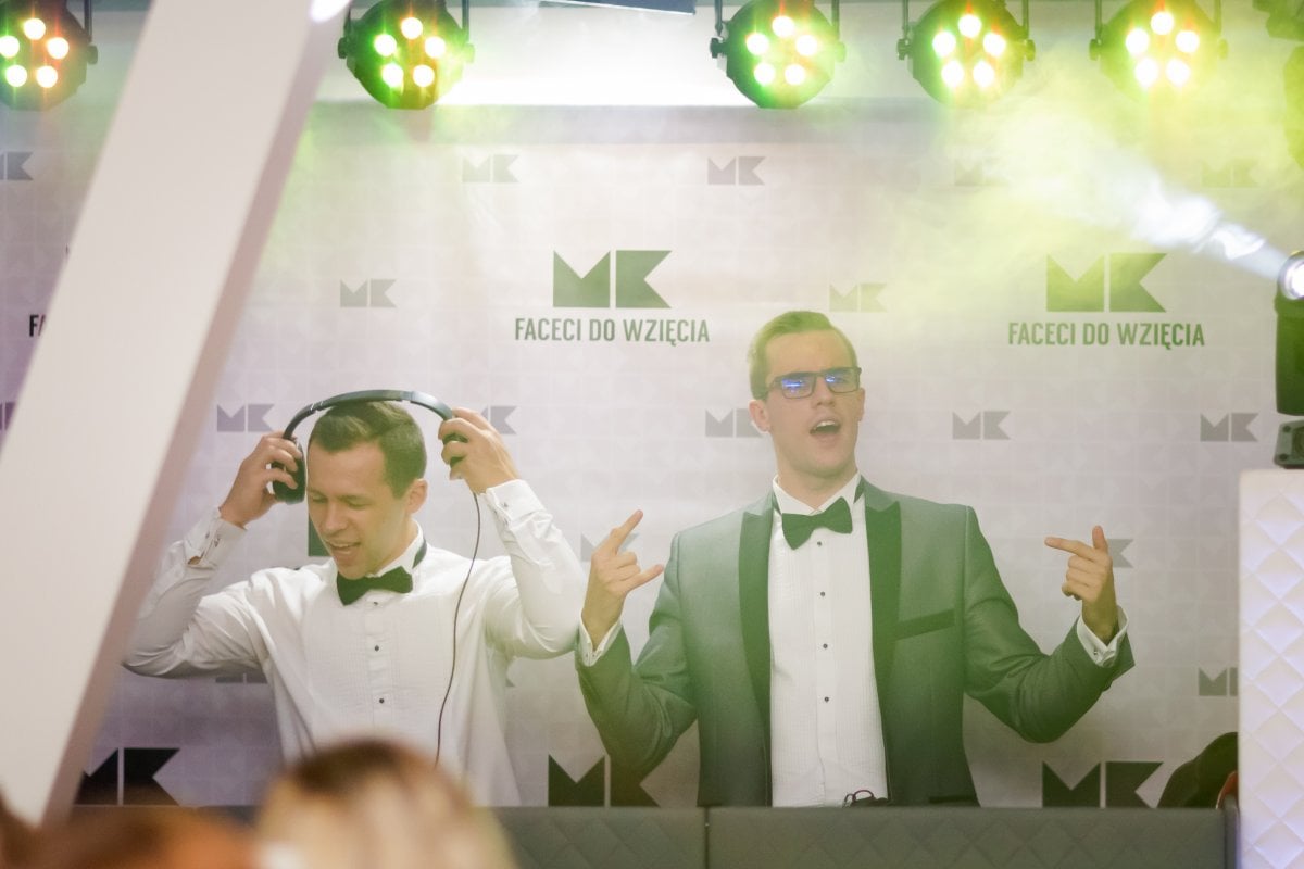 ślub na górze św Anny, fotografia slubna slask, zdjecia slubne bielsko, fotograf slubny opole, zdjecia slubne slask, fotograf slubny slask, fotograf na wesele slask, slub na gorze sw anny, bazylika na gorze sw anny, slub w bazylice na gorze sw anny, slub gora sw anny, zdjecia slubne katowice, dwoch fotografow na slub, fotografia slubna krakow, zdjecia slubne na slasku, fotografia weselna slask, naturalne zdjecia slubne, magia obrazu, amfiteatr na gorze sw anny, sesja slubna gora sw anny,