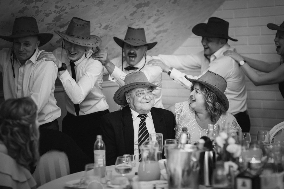 ślub na górze św Anny, fotografia slubna slask, zdjecia slubne bielsko, fotograf slubny opole, zdjecia slubne slask, fotograf slubny slask, fotograf na wesele slask, slub na gorze sw anny, bazylika na gorze sw anny, slub w bazylice na gorze sw anny, slub gora sw anny, zdjecia slubne katowice, dwoch fotografow na slub, fotografia slubna krakow, zdjecia slubne na slasku, fotografia weselna slask, naturalne zdjecia slubne, magia obrazu, amfiteatr na gorze sw anny, sesja slubna gora sw anny,