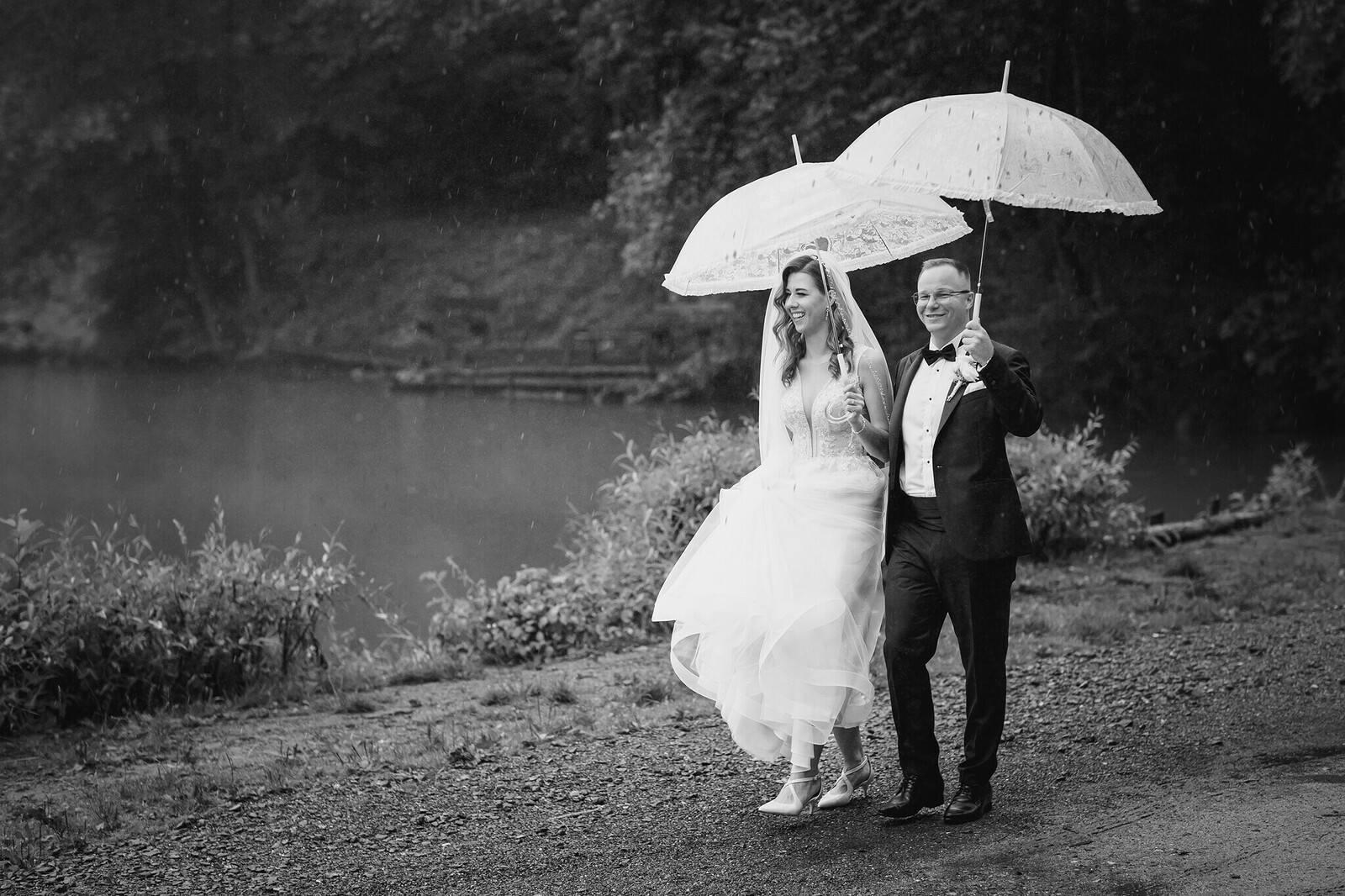 Zdjęcia z wesela Magdy i Rafała : Ślub w pięknym kościele w Goleszowie, przyjęcie w Dworku Stara Cynkownia w Czechowicach. Fotografia ślubna Śląsk