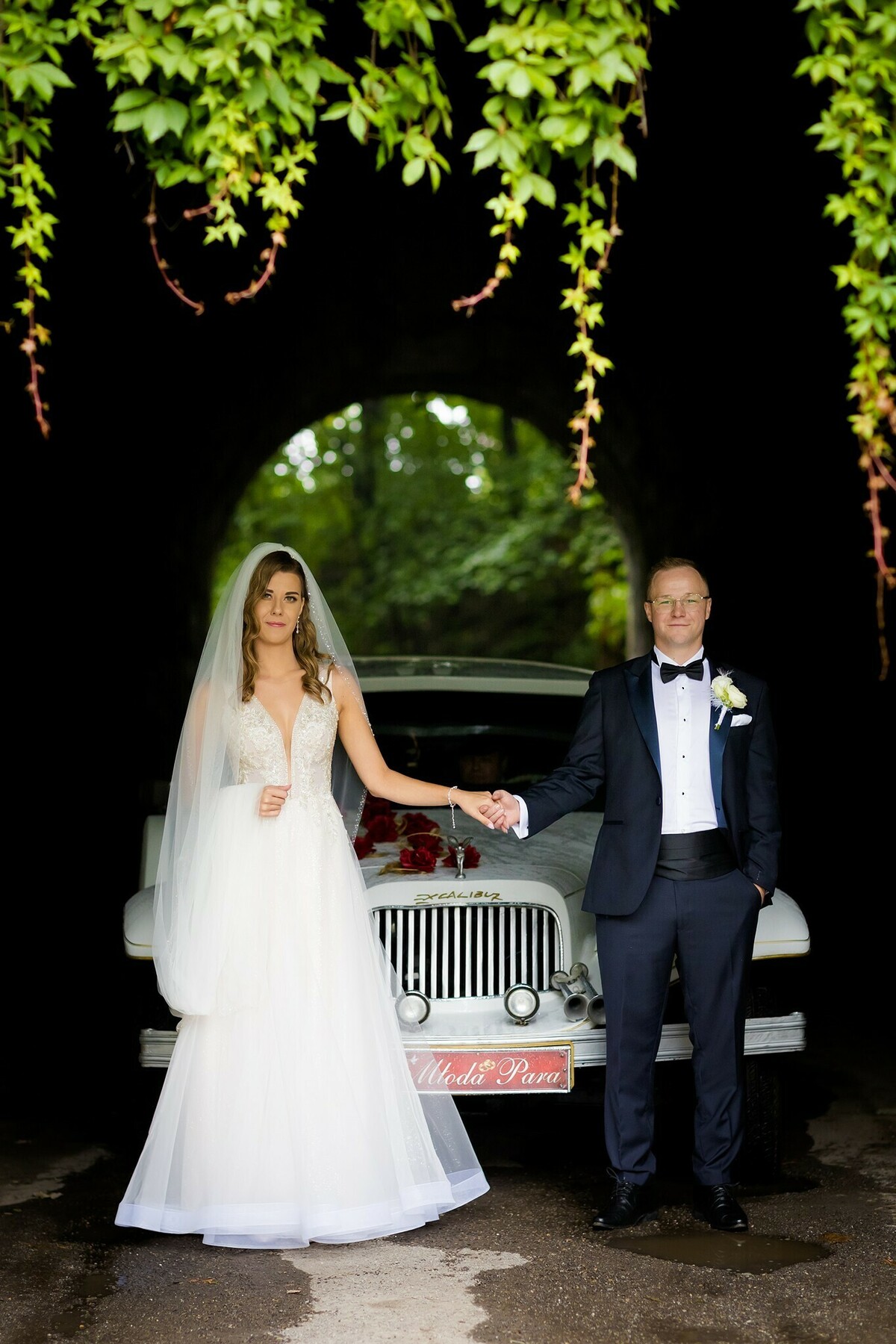 Zdjęcia z wesela Magdy i Rafała : Ślub w pięknym kościele w Goleszowie, przyjęcie w Dworku Stara Cynkownia w Czechowicach. Fotografia ślubna Śląsk