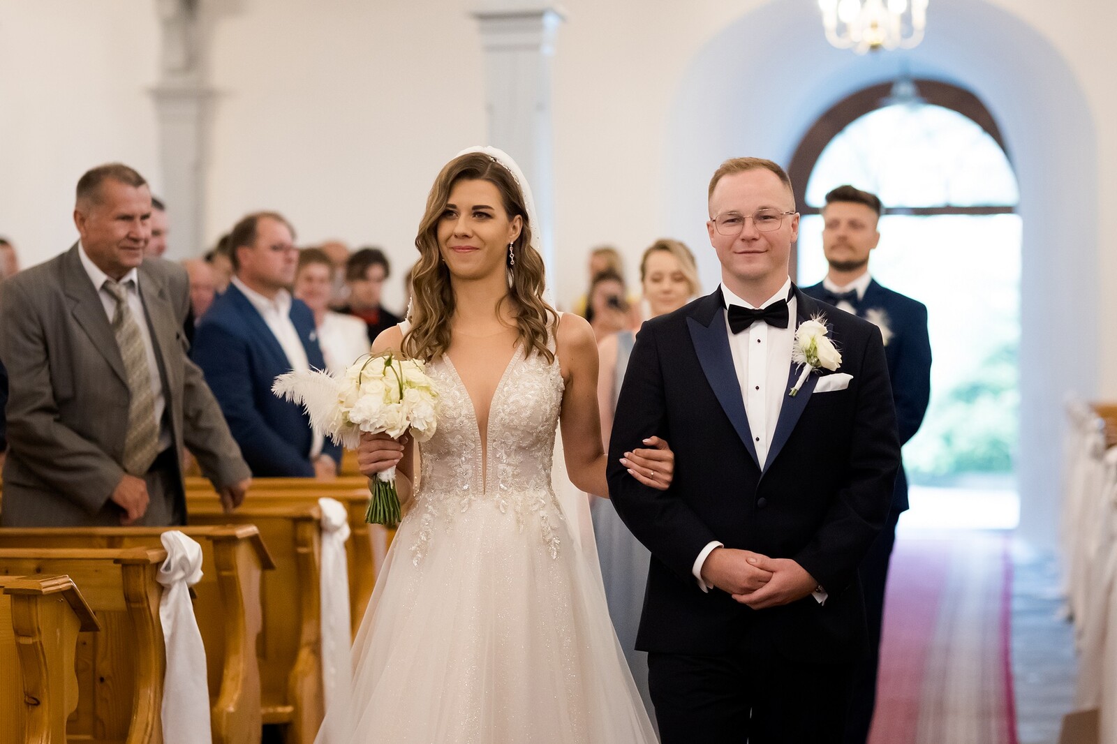 Zdjęcia z wesela Magdy i Rafała : Ślub w pięknym kościele w Goleszowie, przyjęcie w Dworku Stara Cynkownia w Czechowicach. Fotografia ślubna Śląsk