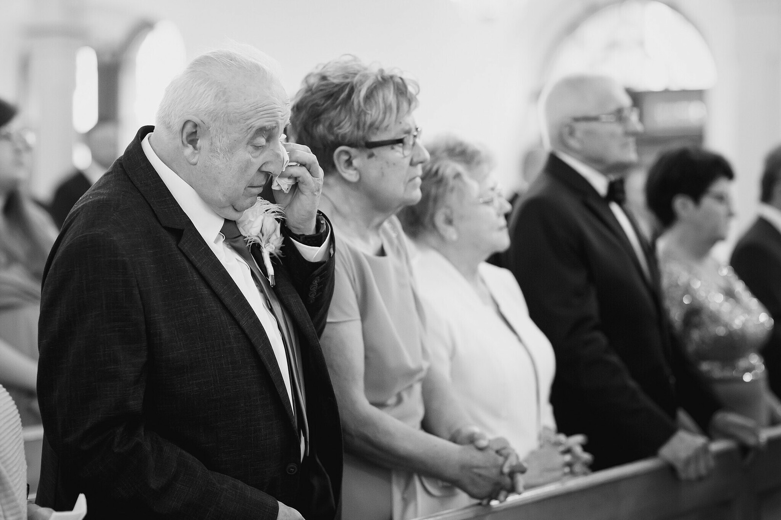 Zdjęcia z wesela Magdy i Rafała : Ślub w pięknym kościele w Goleszowie, przyjęcie w Dworku Stara Cynkownia w Czechowicach. Fotografia ślubna Śląsk