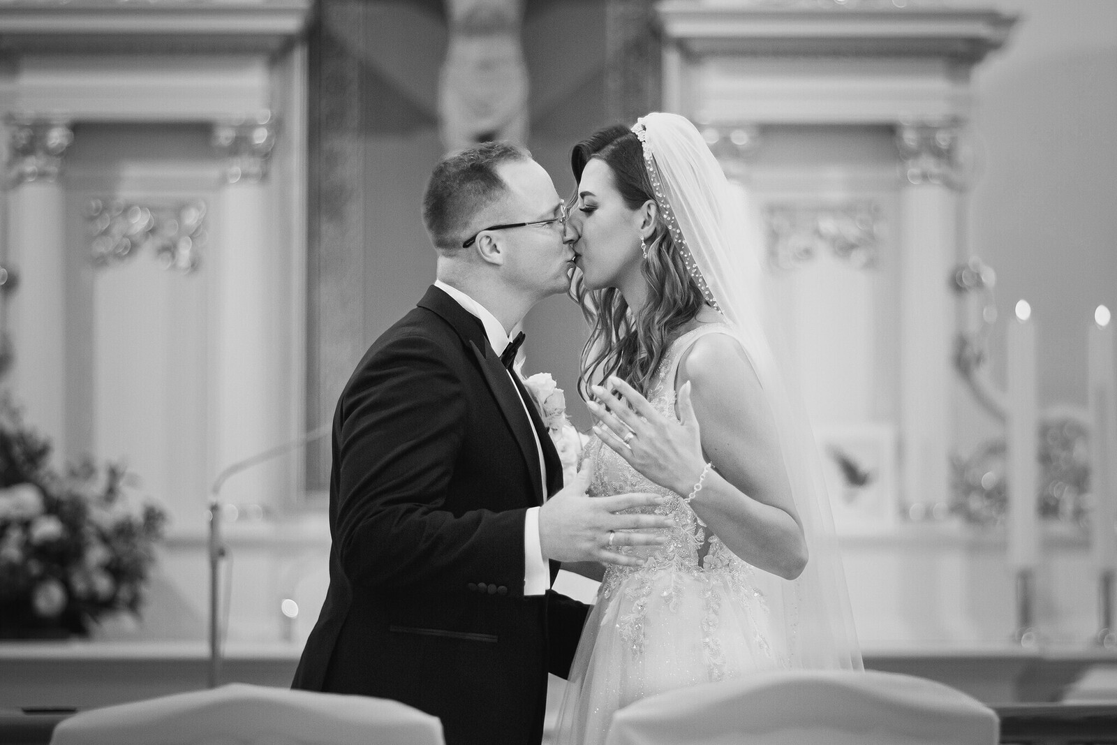 Zdjęcia z wesela Magdy i Rafała : Ślub w pięknym kościele w Goleszowie, przyjęcie w Dworku Stara Cynkownia w Czechowicach. Fotografia ślubna Śląsk