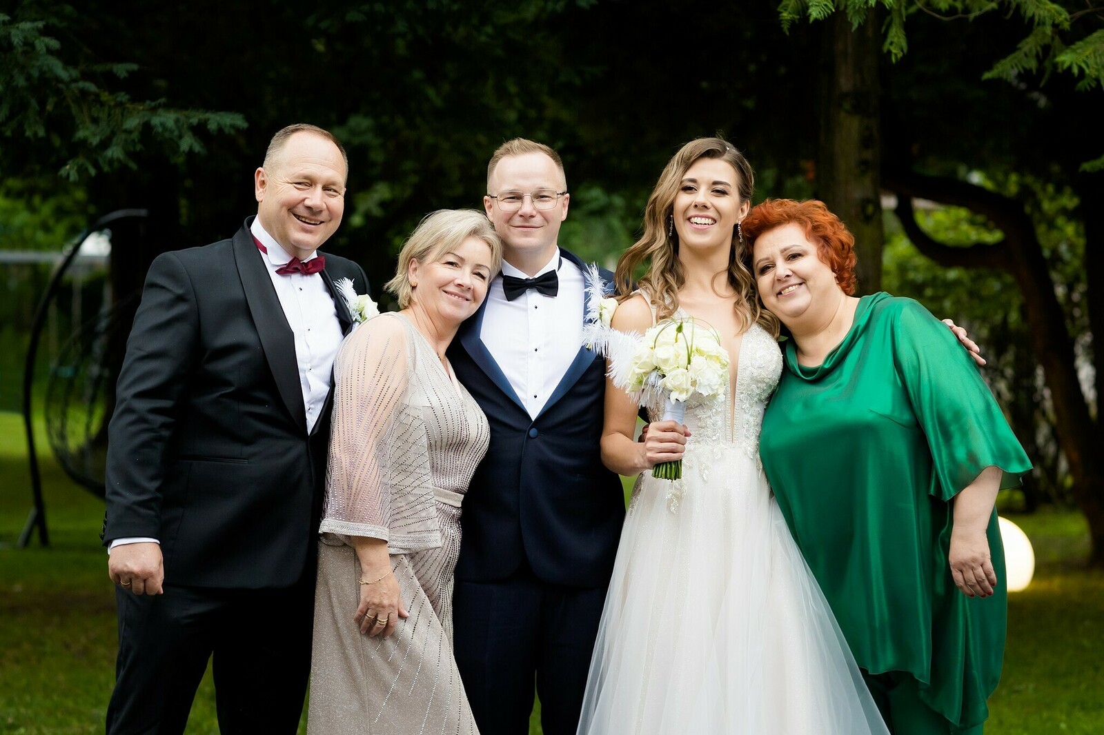 Zdjęcia z wesela Magdy i Rafała : Ślub w pięknym kościele w Goleszowie, przyjęcie w Dworku Stara Cynkownia w Czechowicach. Fotografia ślubna Śląsk