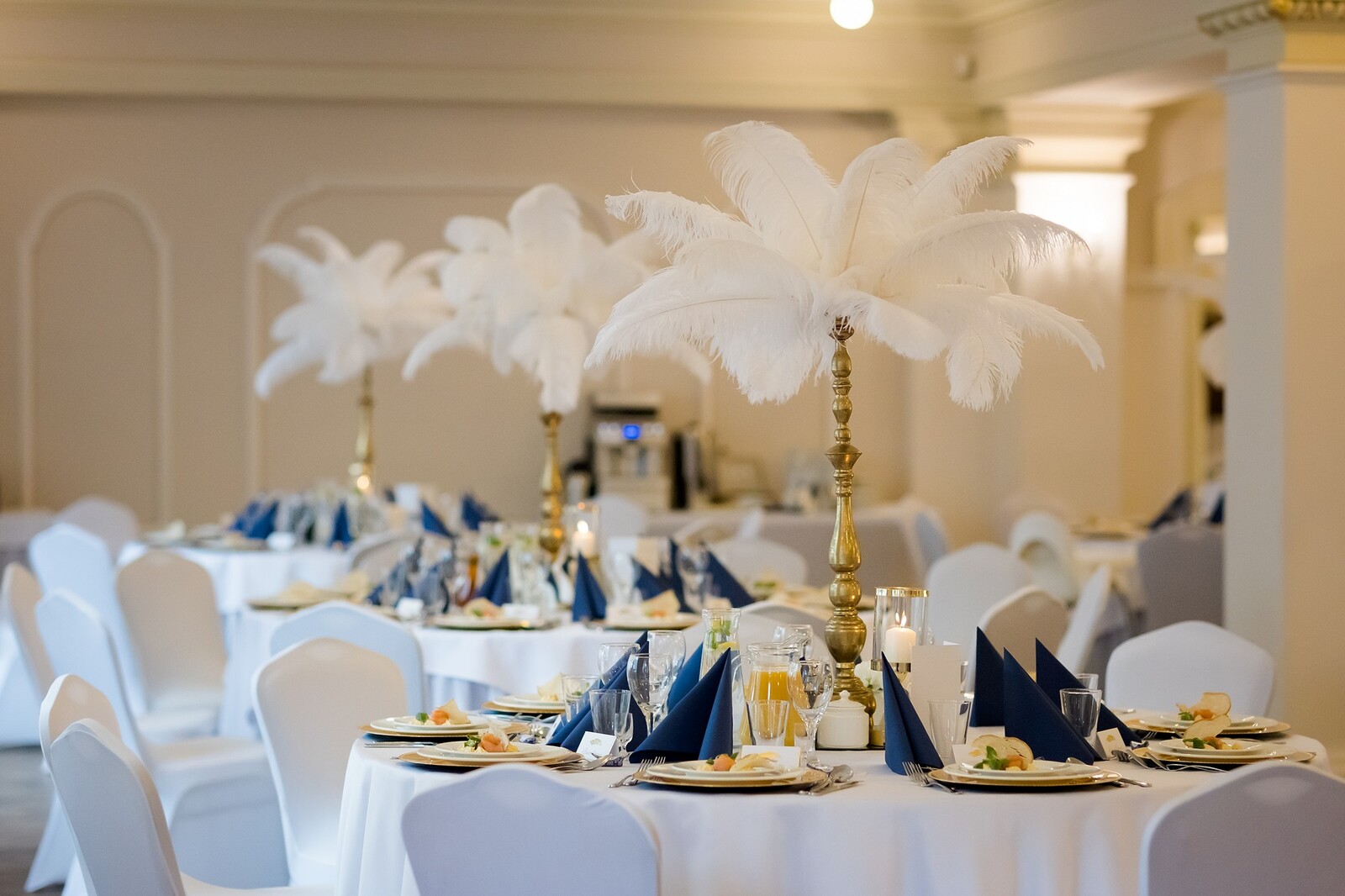 Zdjęcia z wesela Magdy i Rafała : Ślub w pięknym kościele w Goleszowie, przyjęcie w Dworku Stara Cynkownia w Czechowicach. Fotografia ślubna Śląsk