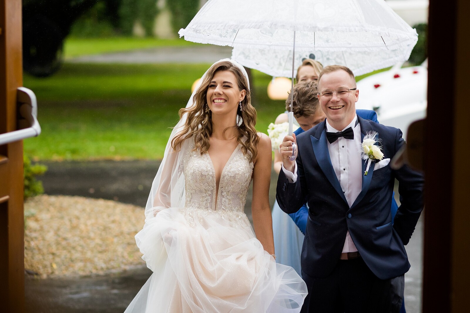 Zdjęcia z wesela Magdy i Rafała : Ślub w pięknym kościele w Goleszowie, przyjęcie w Dworku Stara Cynkownia w Czechowicach. Fotografia ślubna Śląsk