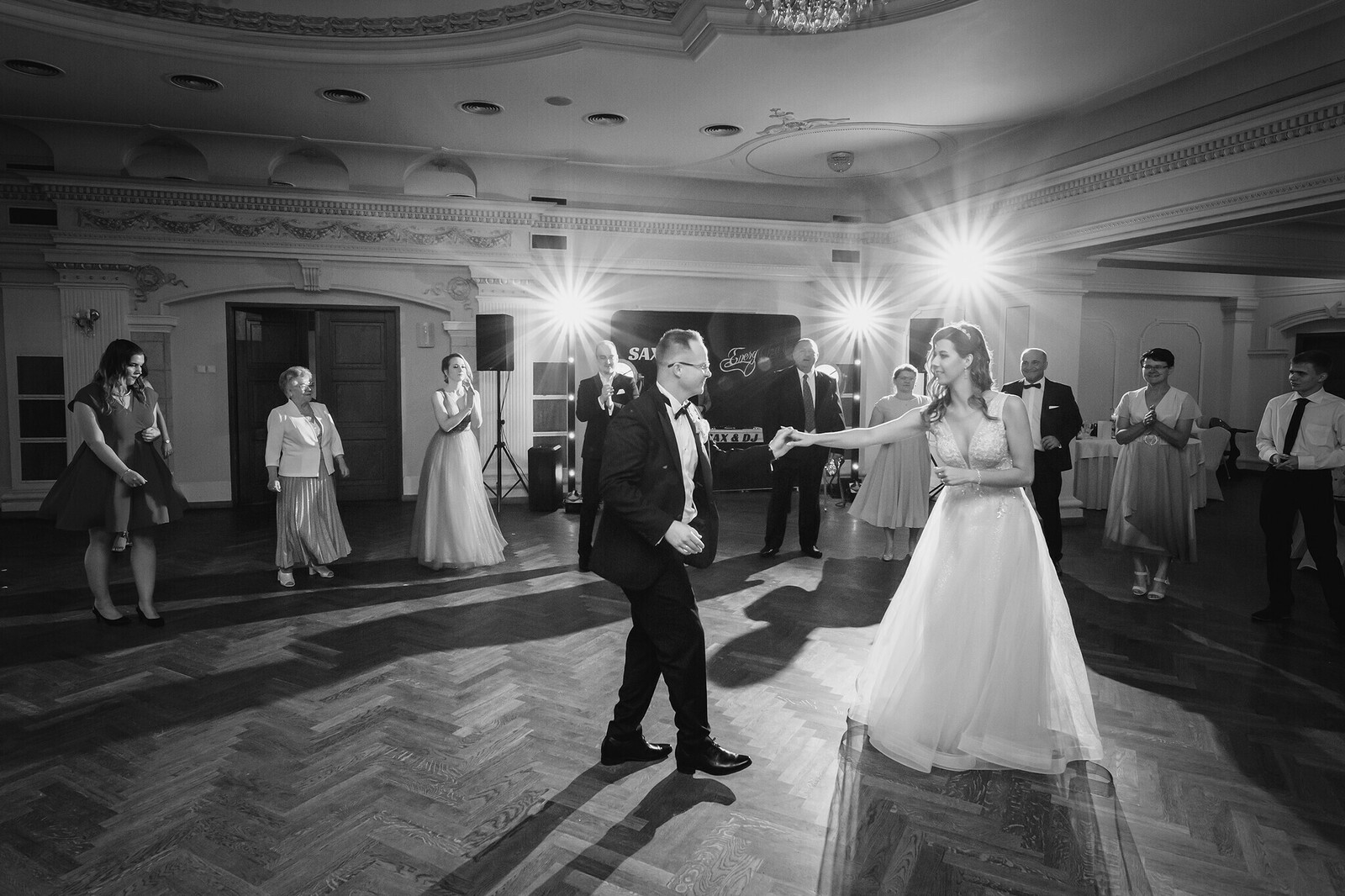 Zdjęcia z wesela Magdy i Rafała : Ślub w pięknym kościele w Goleszowie, przyjęcie w Dworku Stara Cynkownia w Czechowicach. Fotografia ślubna Śląsk