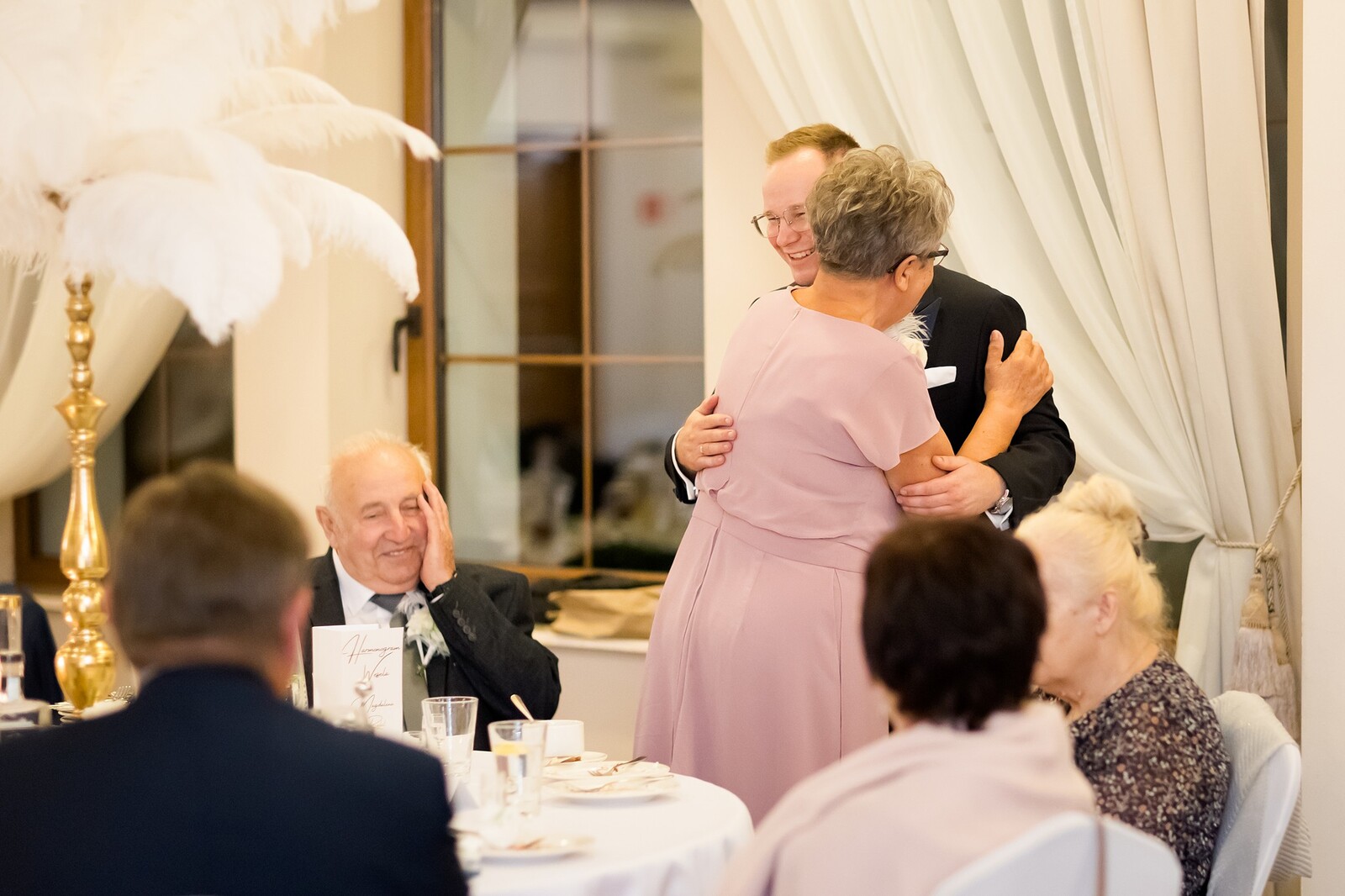Zdjęcia z wesela Magdy i Rafała : Ślub w pięknym kościele w Goleszowie, przyjęcie w Dworku Stara Cynkownia w Czechowicach. Fotografia ślubna Śląsk