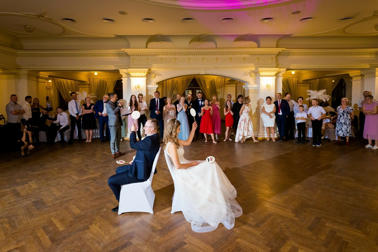 Zdjęcia z wesela Magdy i Rafała : Ślub w pięknym kościele w Goleszowie, przyjęcie w Dworku Stara Cynkownia w Czechowicach. Fotografia ślubna Śląsk