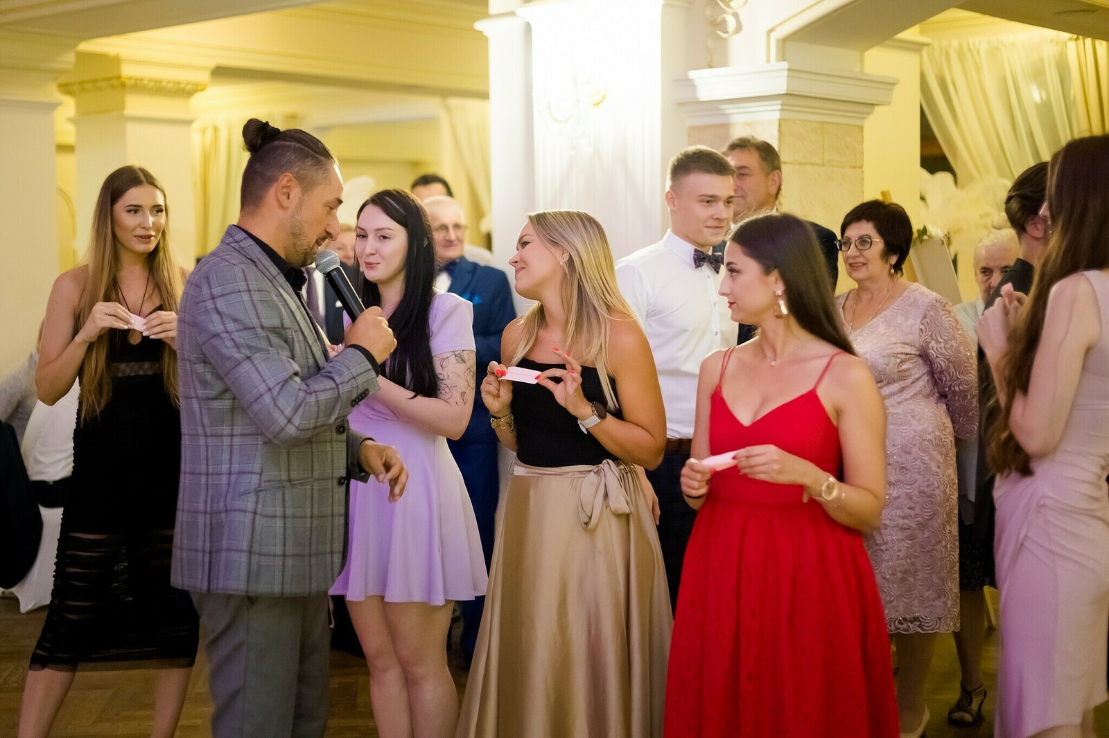 Zdjęcia z wesela Magdy i Rafała : Ślub w pięknym kościele w Goleszowie, przyjęcie w Dworku Stara Cynkownia w Czechowicach. Fotografia ślubna Śląsk