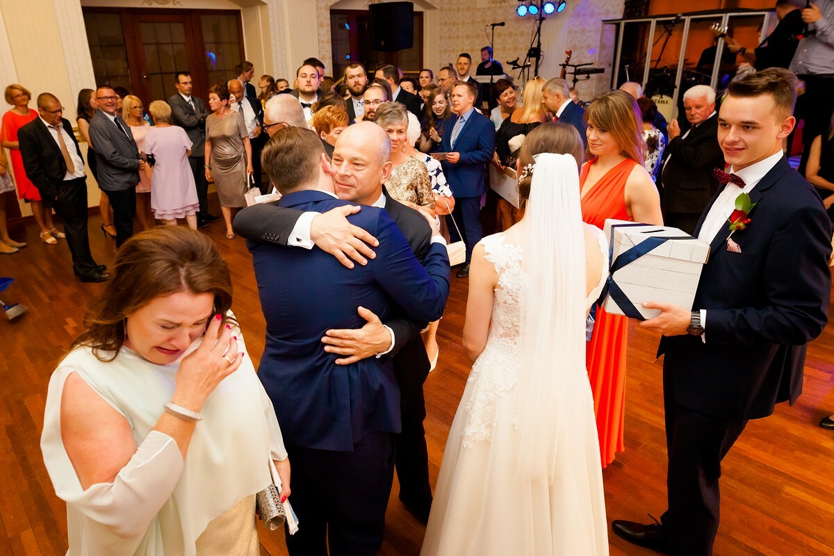 ślub w katowicach, slub w katowicach, fotografia slubna katowice, zdjecia slubne katowice, fotograf slubny slask, slub w koscielew katowicach, fotografia slubna chorzow, zdjecia slubne chorzow, arsenal palace chorzow, wesele w hotelu arsenal palace w chorzowie, zdjecia slubne zywiec, fotografia slubna, zdjecia slubne bielsko, fotograf slubny bielsko, fotograf slubny cieszyn, fotografia slubna cieszyn, www.magiaobrazu.com, zdjecia slubne bielsko, fotografia slubna slask, zdjecia slubne zywiec, zdjecia slubne cieszyn, dwoch fotografow na slub, zdjecia slubne slask,