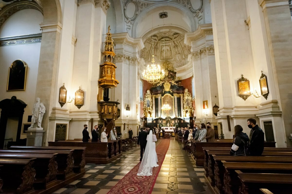 Ślub w kościele Piotra i Pawła w Krakowie, slub w krakowie, kosciol apostolow piotra i pawła w krakowie, kosciol na grodzkiej krakow, slub w kosciele na grodzkiej w krakowie, fotograf na slub krakow, fotografia slubna krakow, zdjecia slubne krakow, fotograf slubny krakow, zdjecia slubne slask, fotografia slubna slask, fotograf na slub slask, sesja slubna na krakowskim rynku, zdjecia slubne bielsko, fotografia slubna bielsko, fotografia slubna cieszyn
