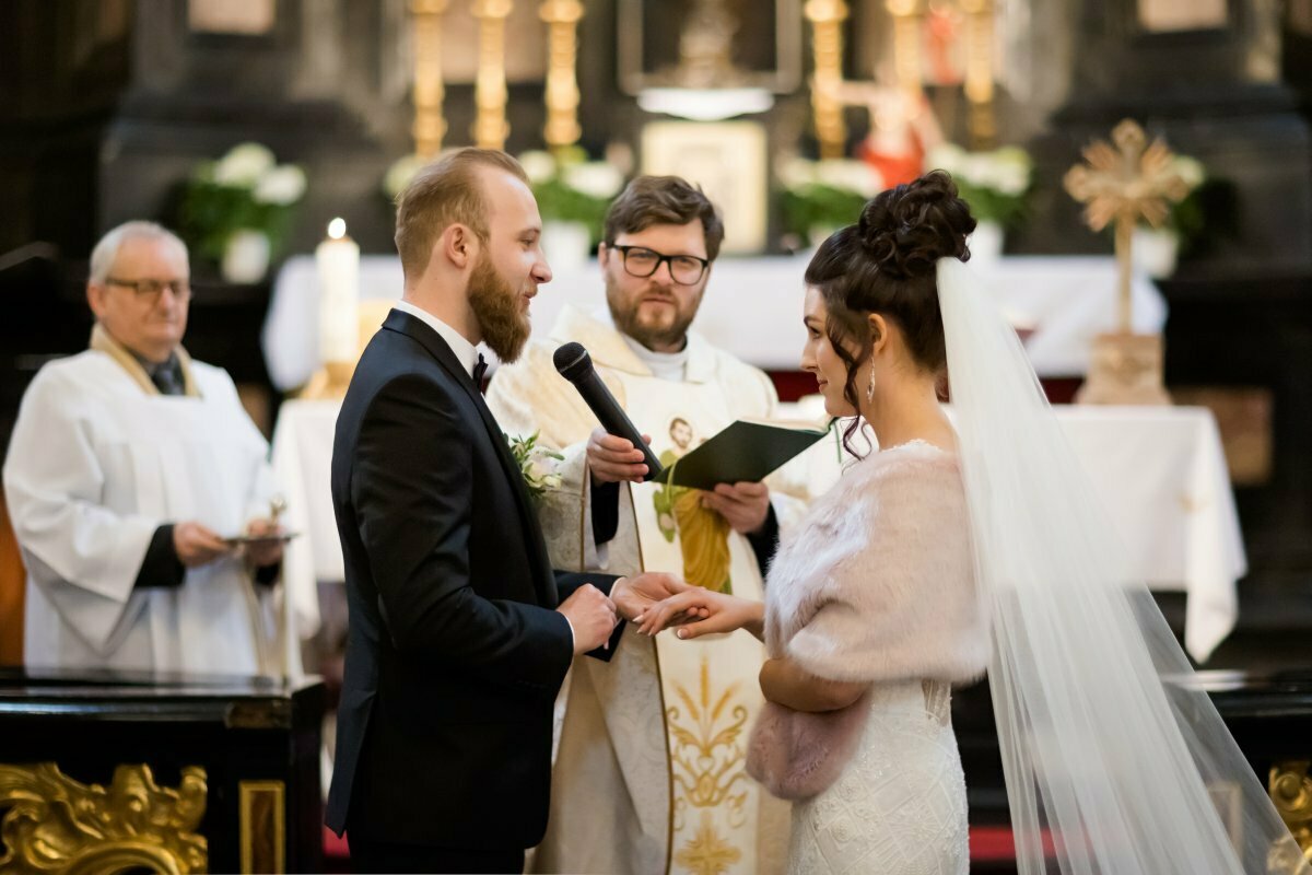 Ślub w kościele Piotra i Pawła w Krakowie, slub w krakowie, kosciol apostolow piotra i pawła w krakowie, kosciol na grodzkiej krakow, slub w kosciele na grodzkiej w krakowie, fotograf na slub krakow, fotografia slubna krakow, zdjecia slubne krakow, fotograf slubny krakow, zdjecia slubne slask, fotografia slubna slask, fotograf na slub slask, sesja slubna na krakowskim rynku, zdjecia slubne bielsko, fotografia slubna bielsko, fotografia slubna cieszyn