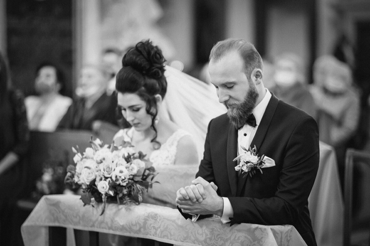 Ślub w kościele Piotra i Pawła w Krakowie, slub w krakowie, kosciol apostolow piotra i pawła w krakowie, kosciol na grodzkiej krakow, slub w kosciele na grodzkiej w krakowie, fotograf na slub krakow, fotografia slubna krakow, zdjecia slubne krakow, fotograf slubny krakow, zdjecia slubne slask, fotografia slubna slask, fotograf na slub slask, sesja slubna na krakowskim rynku, zdjecia slubne bielsko, fotografia slubna bielsko, fotografia slubna cieszyn