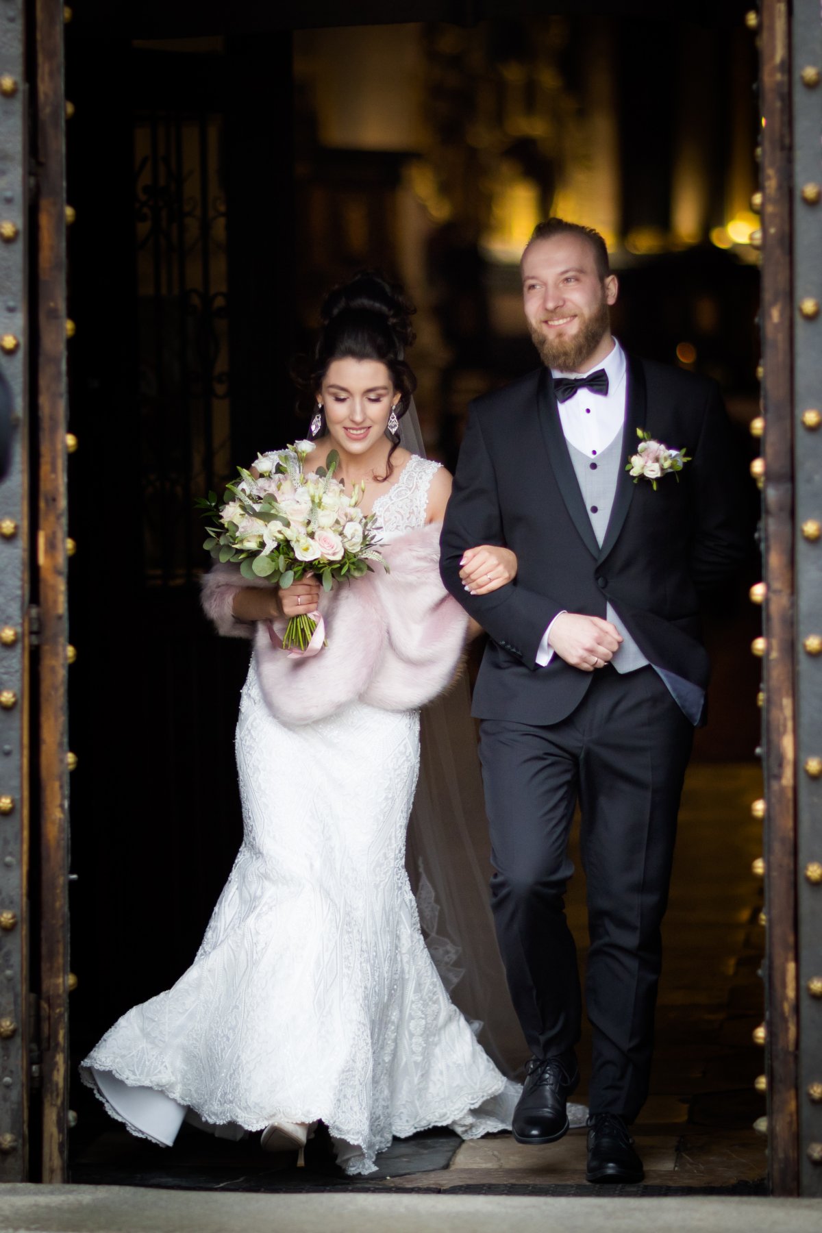 Ślub w kościele Piotra i Pawła w Krakowie, slub w krakowie, kosciol apostolow piotra i pawła w krakowie, kosciol na grodzkiej krakow, slub w kosciele na grodzkiej w krakowie, fotograf na slub krakow, fotografia slubna krakow, zdjecia slubne krakow, fotograf slubny krakow, zdjecia slubne slask, fotografia slubna slask, fotograf na slub slask, sesja slubna na krakowskim rynku, zdjecia slubne bielsko, fotografia slubna bielsko, fotografia slubna cieszyn