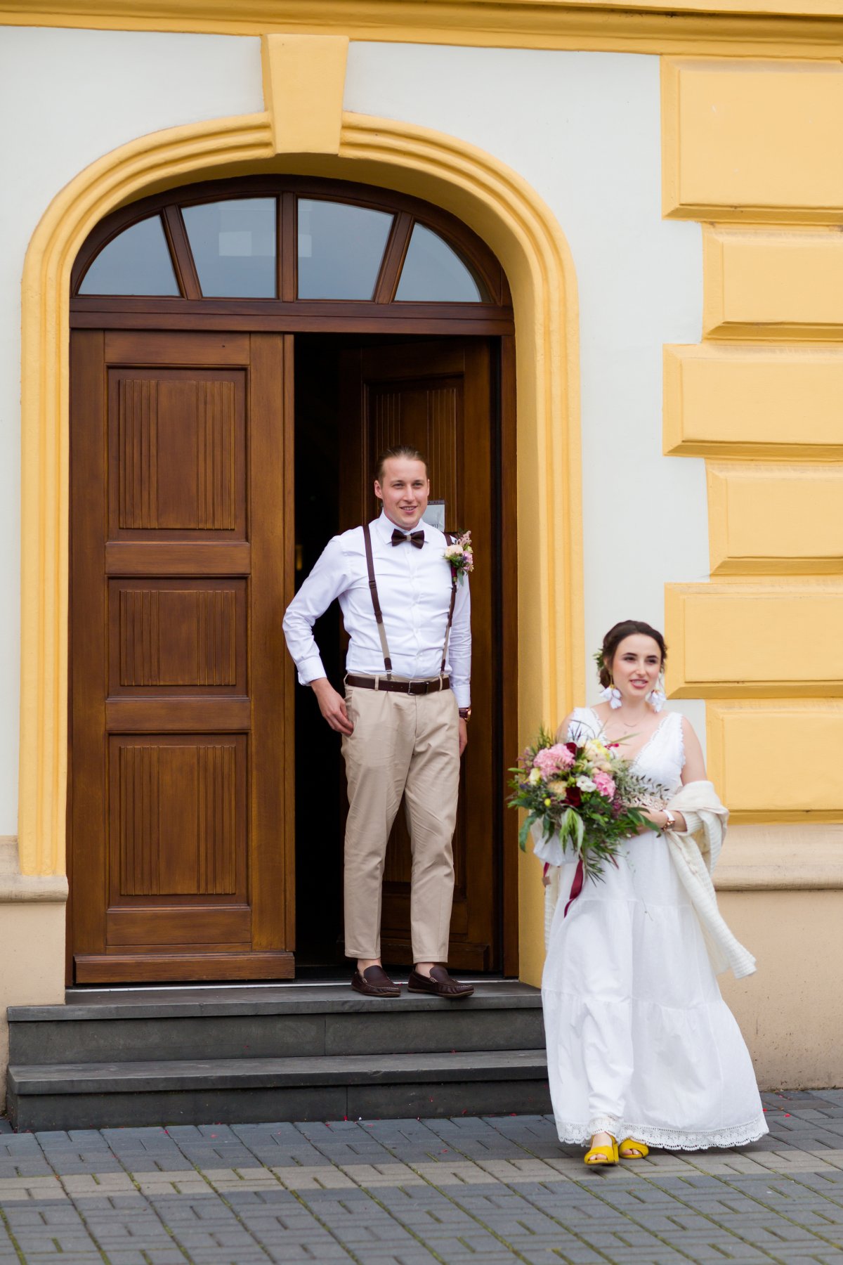 ślub w strumieniu, slub w strumieniu, fotograf slubny slask, zdjecia slubne slask, fotograf na slub slask, zdjecia slubne strumien, fotografia slubna strumien, fotografia slubna slask, fotografia slubna katowice, zdjecia slubne katowice, fotograf slubny katowice, fotografia slubna gliwice, fotograf slubny gliwice, zdjecia slubne bielsko, zdjecia slubne mikolow, fotografia slubna bielsko, dwoch fotografow na slub, fotografia slubna krakow, fotograf na slub krakow, zdjecia slubne krakow