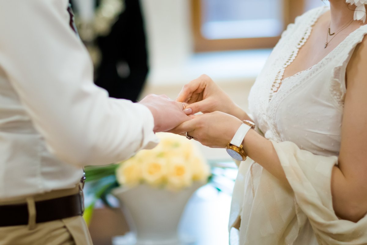 ślub w strumieniu, slub w strumieniu, fotograf slubny slask, zdjecia slubne slask, fotograf na slub slask, zdjecia slubne strumien, fotografia slubna strumien, fotografia slubna slask, fotografia slubna katowice, zdjecia slubne katowice, fotograf slubny katowice, fotografia slubna gliwice, fotograf slubny gliwice, zdjecia slubne bielsko, zdjecia slubne mikolow, fotografia slubna bielsko, dwoch fotografow na slub, fotografia slubna krakow, fotograf na slub krakow, zdjecia slubne krakow