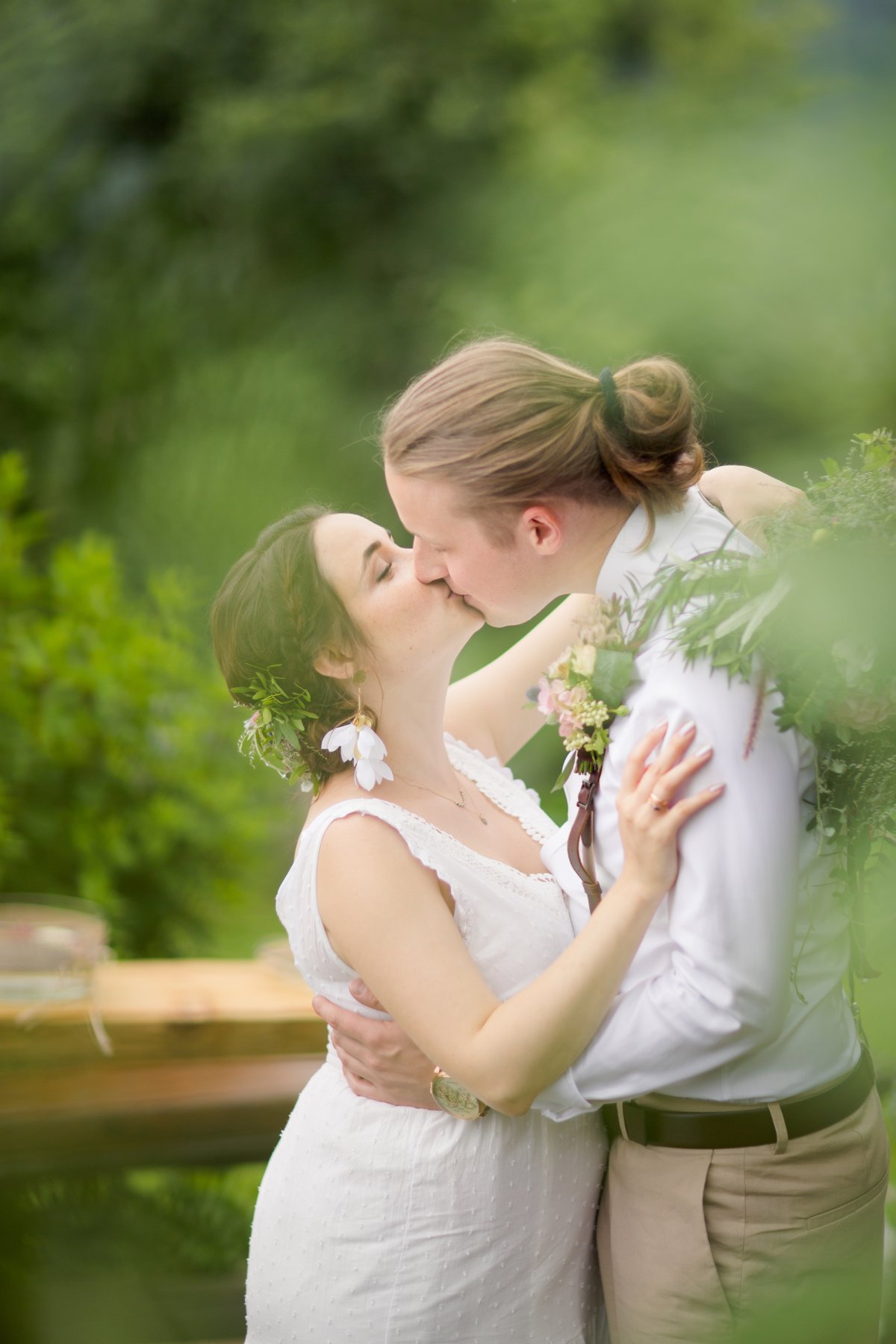 ślub w strumieniu, slub w strumieniu, fotograf slubny slask, zdjecia slubne slask, fotograf na slub slask, zdjecia slubne strumien, fotografia slubna strumien, fotografia slubna slask, fotografia slubna katowice, zdjecia slubne katowice, fotograf slubny katowice, fotografia slubna gliwice, fotograf slubny gliwice, zdjecia slubne bielsko, zdjecia slubne mikolow, fotografia slubna bielsko, dwoch fotografow na slub, fotografia slubna krakow, fotograf na slub krakow, zdjecia slubne krakow