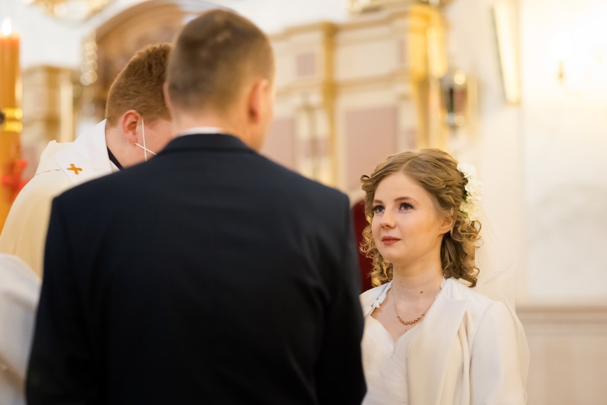 ślub w hałcnowie, slub w halcnowie, slub sanktuarium halcnow, lotnisko w aleksandrowicach, sesja slubna na lotnisku, plener slubny na lotnisku, sesja lotnisko bielsko, fotograf slubny slask, zdjecia slubne slask, fotograf na slub slask, zdjecia slubne bielsko, fotografia slubna bielsko, fotografia slubna slask, fotografia slubna katowice, zdjecia slubne katowice, fotograf slubny katowice, fotografia slubna krakow, fotograf na slub krakow, zdjecia slubne krakow