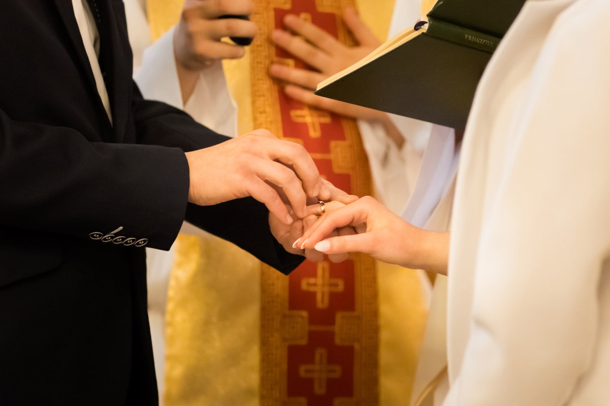 ślub w hałcnowie, slub w halcnowie, slub sanktuarium halcnow, lotnisko w aleksandrowicach, sesja slubna na lotnisku, plener slubny na lotnisku, sesja lotnisko bielsko, fotograf slubny slask, zdjecia slubne slask, fotograf na slub slask, zdjecia slubne bielsko, fotografia slubna bielsko, fotografia slubna slask, fotografia slubna katowice, zdjecia slubne katowice, fotograf slubny katowice, fotografia slubna krakow, fotograf na slub krakow, zdjecia slubne krakow