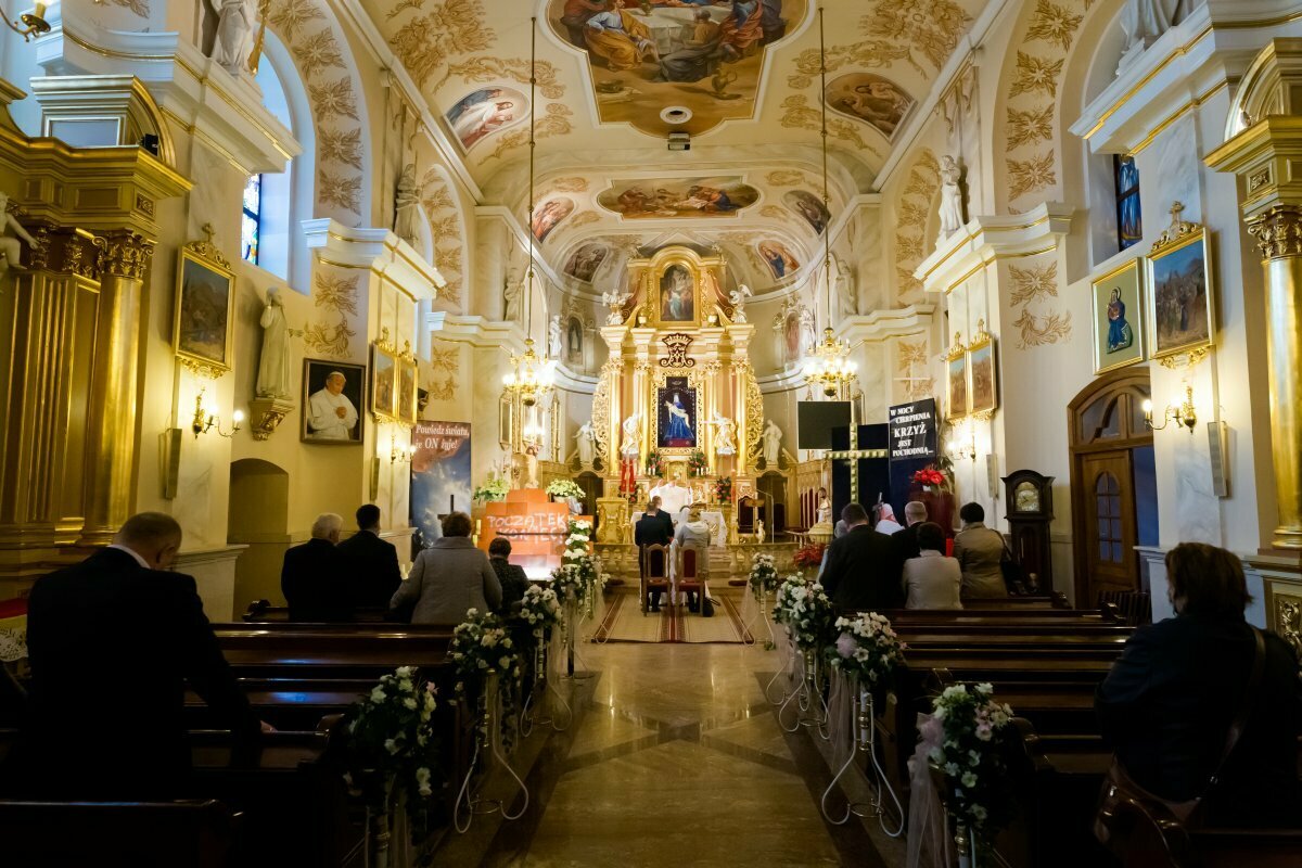 ślub w hałcnowie, slub w halcnowie, slub sanktuarium halcnow, lotnisko w aleksandrowicach, sesja slubna na lotnisku, plener slubny na lotnisku, sesja lotnisko bielsko, fotograf slubny slask, zdjecia slubne slask, fotograf na slub slask, zdjecia slubne bielsko, fotografia slubna bielsko, fotografia slubna slask, fotografia slubna katowice, zdjecia slubne katowice, fotograf slubny katowice, fotografia slubna krakow, fotograf na slub krakow, zdjecia slubne krakow