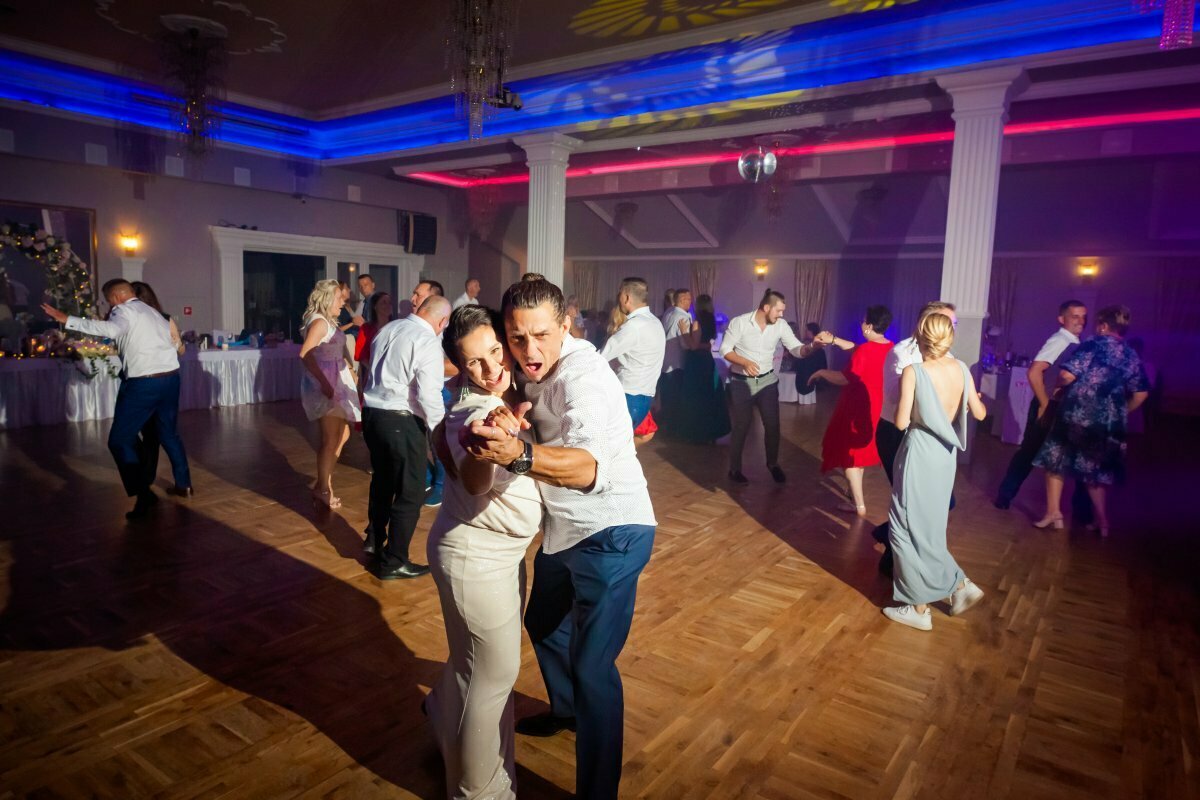 wesele bartek bielsko, dw bartek bielsko, wesele w bartku bielsko, fotograf slubny slask, zdjecia slubne slask, slub usc bielsko, slub w urzedzie w bielsku, fotograf na slub slask, zdjecia slubne bielsko, fotografia slubna bielsko, fotografia slubna slask, zdjecia slubne Bielsko biała, fotografia slubna bystra, fotografia slubna katowice, zdjecia slubne katowice, fotograf slubny katowice, fotografia slubna krakow, fotograf na slub krakow, zdjecia slubne krakow