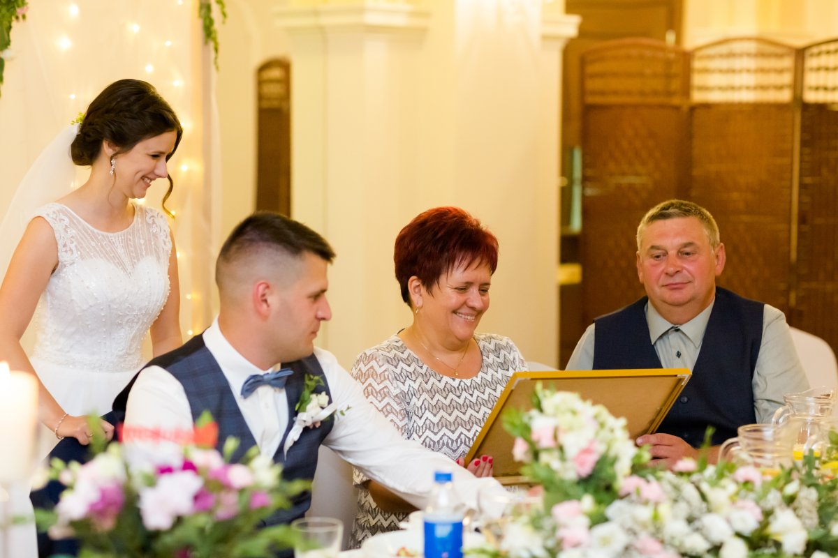Wesele Stara Cynkownia , dworek stara cynkownia czechowice, wesele w starej cynkowni w czechowicach, wesele cynkownia czechowice, zdjecia slubne orzesze, slub w goczalkowicach, fotografia slubna slask, fotografia slubna katowice, zdjecia slubne katowice, fotograf slubny katowice, zdjecia slubne bielsko, zdjecia slubne mikolow, fotografia slubna mikolow, zdjecia slubne zory, fotografia slubna bielsko, dwoch fotografow na slub, fotografia slubna krakow, fotograf na slub krakow, zdjecia slubne krakow