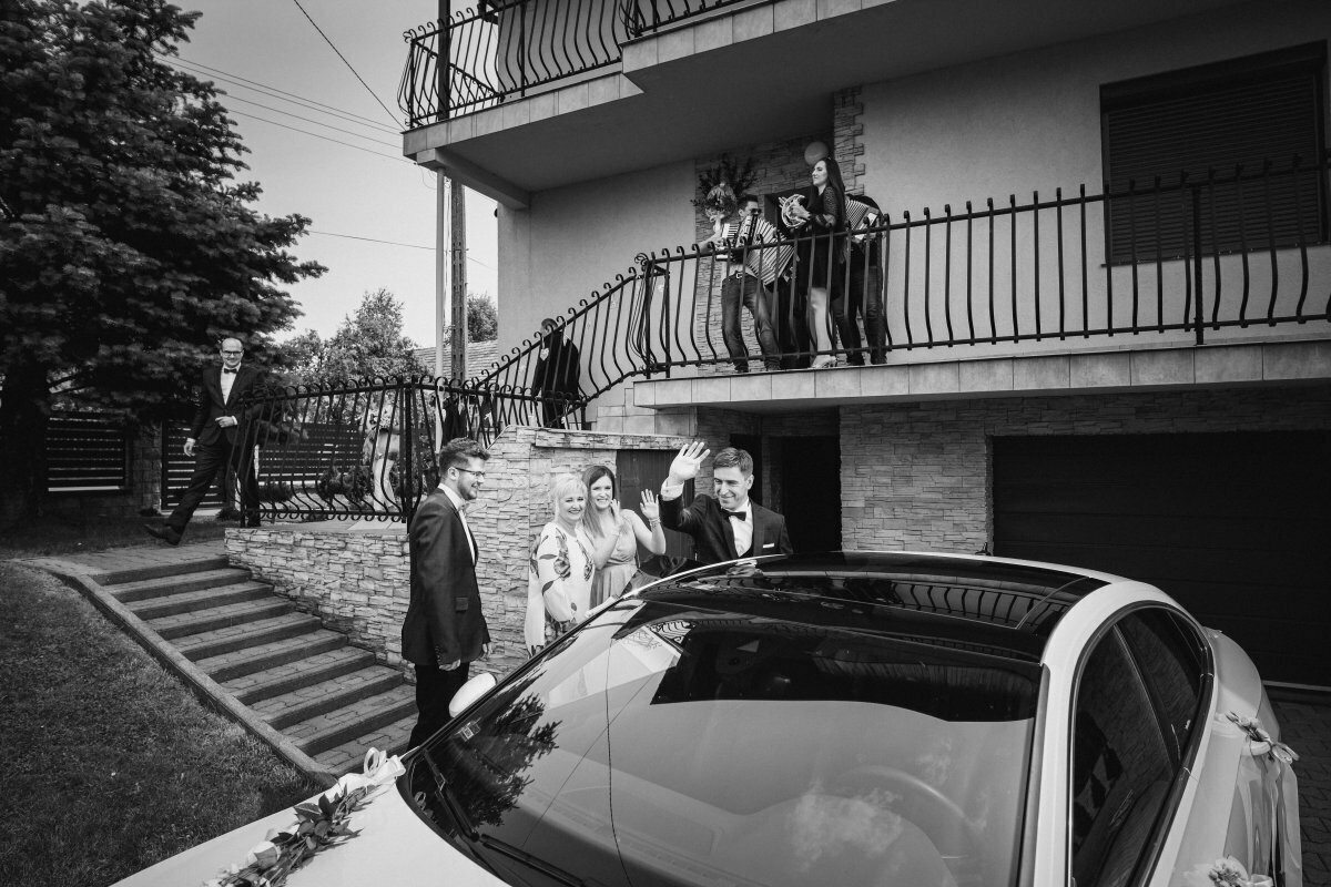 wesele w Czechowicach, slub w bronowie, kościół w bronowie, złota korona czechowice, wesele w złotej koronie w czechowicach, fotograf slubny slask, zdjecia slubne slask, fotograf na slub slask, zdjecia slubne bielsko, fotografia slubna bielsko, fotografia slubna slask, zdjecia slubne Czaniec, fotografia slubna Czaniec, fotografia slubna katowice, zdjecia slubne katowice, fotograf slubny katowice, fotografia slubna krakow, fotograf na slub krakow, zdjecia slubne krakow