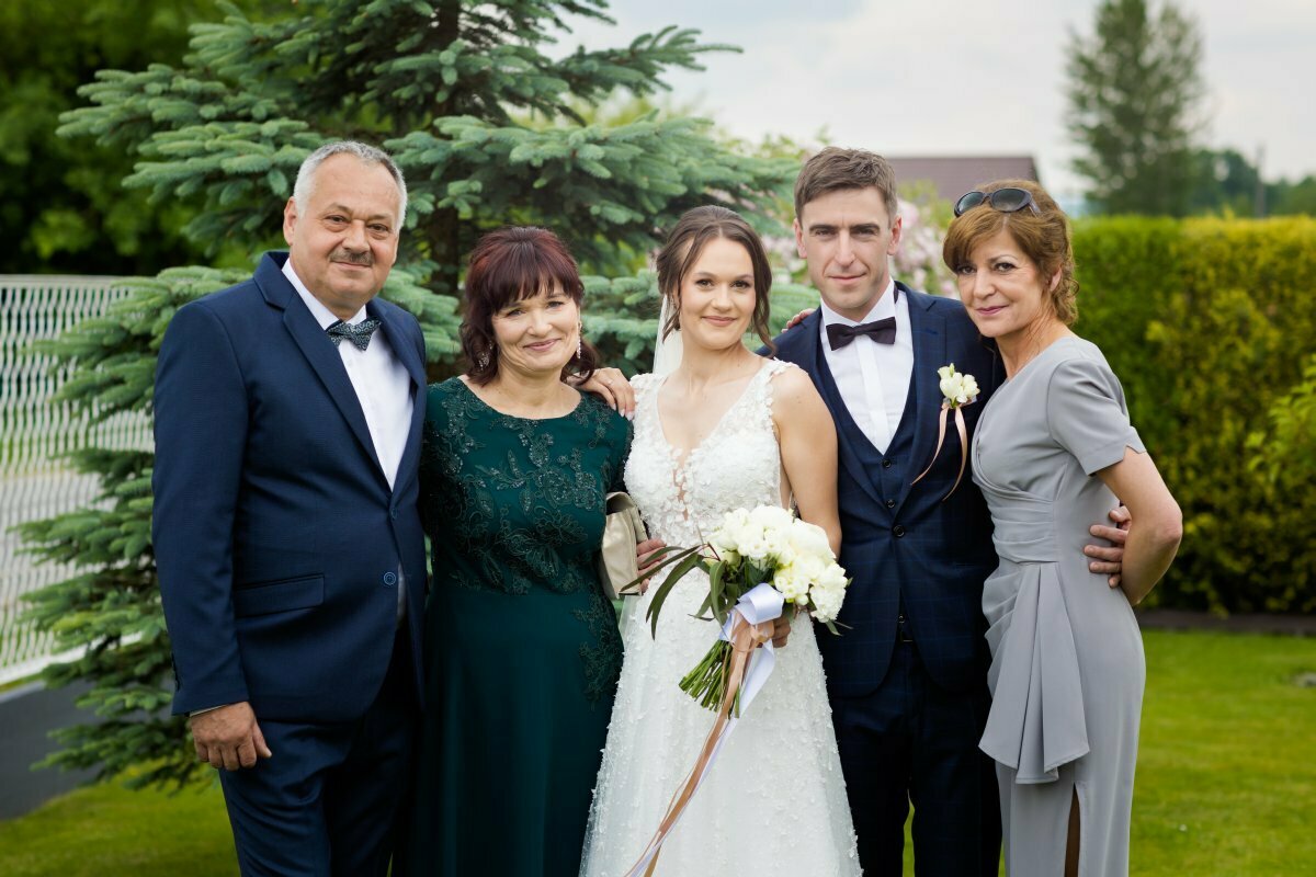 wesele w Czechowicach, slub w bronowie, kościół w bronowie, złota korona czechowice, wesele w złotej koronie w czechowicach, fotograf slubny slask, zdjecia slubne slask, fotograf na slub slask, zdjecia slubne bielsko, fotografia slubna bielsko, fotografia slubna slask, zdjecia slubne Czaniec, fotografia slubna Czaniec, fotografia slubna katowice, zdjecia slubne katowice, fotograf slubny katowice, fotografia slubna krakow, fotograf na slub krakow, zdjecia slubne krakow