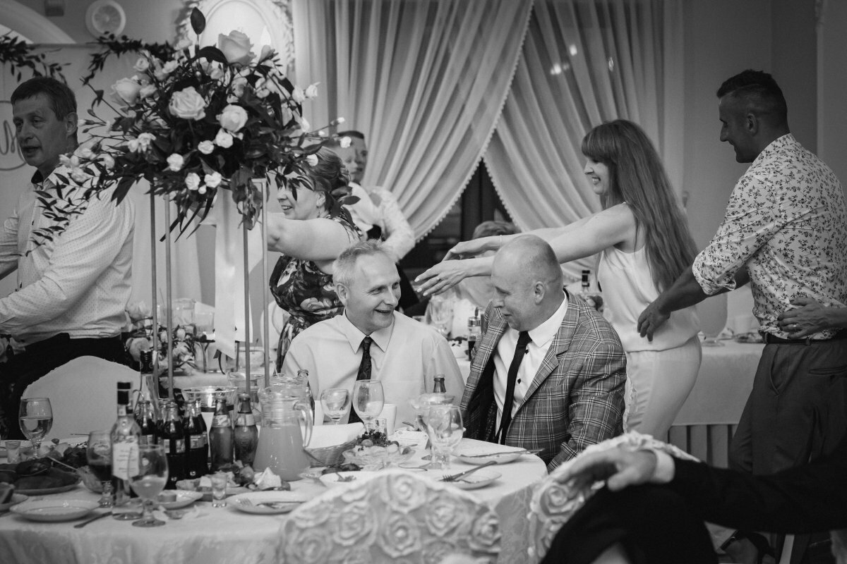 wesele w Czechowicach, slub w bronowie, kościół w bronowie, złota korona czechowice, wesele w złotej koronie w czechowicach, fotograf slubny slask, zdjecia slubne slask, fotograf na slub slask, zdjecia slubne bielsko, fotografia slubna bielsko, fotografia slubna slask, zdjecia slubne Czaniec, fotografia slubna Czaniec, fotografia slubna katowice, zdjecia slubne katowice, fotograf slubny katowice, fotografia slubna krakow, fotograf na slub krakow, zdjecia slubne krakow