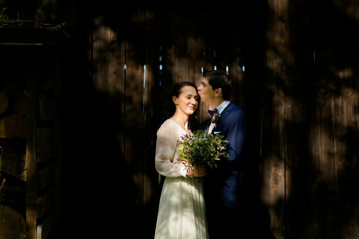 wesele w dolinie stawu, zdjęcia ślubne kraków, fotograf ślubny kraków, fotograf na slub krakow, dolina stawu zdzieslawice, dolina stawu Zdzięsławice, slub w Zdzięsławicach, slub w dolinie stawu zdzieslawice, plenerowy slub krakow, slub plenerowy w krakowie, slub w krakowie, wesele w krakowie, plenerowa ceremonia slubna krakow, ceremonia w plenerze krakow, fotografia slubna slask, fotografia slubna katowice, zdjecia slubne katowice, fotograf slubny katowice, zdjecia slubne bielsko, dwoch fotografow na slub, fotografia slubna krakow