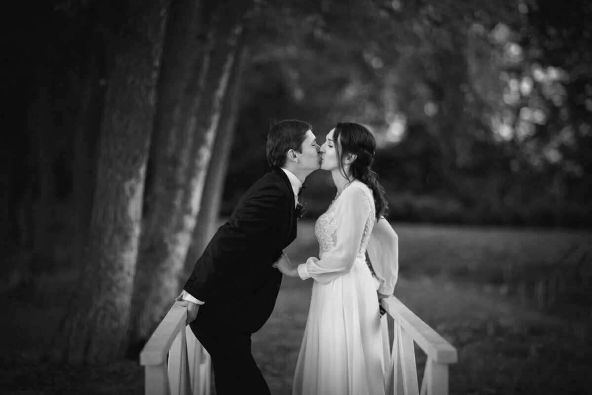 wesele w dolinie stawu, zdjęcia ślubne kraków, fotograf ślubny kraków, fotograf na slub krakow, dolina stawu zdzieslawice, dolina stawu Zdzięsławice, slub w Zdzięsławicach, slub w dolinie stawu zdzieslawice, plenerowy slub krakow, slub plenerowy w krakowie, slub w krakowie, wesele w krakowie, plenerowa ceremonia slubna krakow, ceremonia w plenerze krakow, fotografia slubna slask, fotografia slubna katowice, zdjecia slubne katowice, fotograf slubny katowice, zdjecia slubne bielsko, dwoch fotografow na slub, fotografia slubna krakow