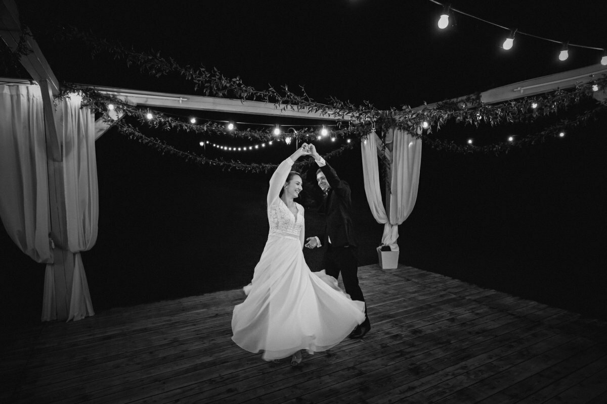 wesele w dolinie stawu, zdjęcia ślubne kraków, fotograf ślubny kraków, fotograf na slub krakow, dolina stawu zdzieslawice, dolina stawu Zdzięsławice, slub w Zdzięsławicach, slub w dolinie stawu zdzieslawice, plenerowy slub krakow, slub plenerowy w krakowie, slub w krakowie, wesele w krakowie, plenerowa ceremonia slubna krakow, ceremonia w plenerze krakow, fotografia slubna slask, fotografia slubna katowice, zdjecia slubne katowice, fotograf slubny katowice, zdjecia slubne bielsko, dwoch fotografow na slub, fotografia slubna krakow