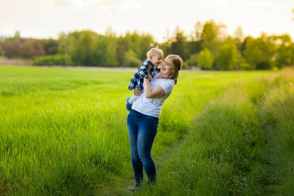 wiosenna sesja rodzinna, lifestylowa sesja rodzinna pszczyna, lifestylowe sesje rodzinne pszczyna, letnia sesja rodzinna, sesje dzieciece pszczyna, zdjecia dzieciece pszczyna, sesja rodzinna bielsko, fotografia rodzinna slask, zdjecia portretowe pszczyna, sesja portretowa bielsko, zdjecia w plenerze bielsko, rodzina w plenerze slask, fotografia dziecieca bielsko, zdjecia dzieci bielsko, fotografia rodzinna bielsko-biala, fotografia rodzinna slask, zdjecia ludzi slask, zdjecia dla rodzin, fotograf fotograf rodzinny slask, , fotograf czechowice, fotografia bielsko, zdjecia slask, www.magiaobrazu.com,