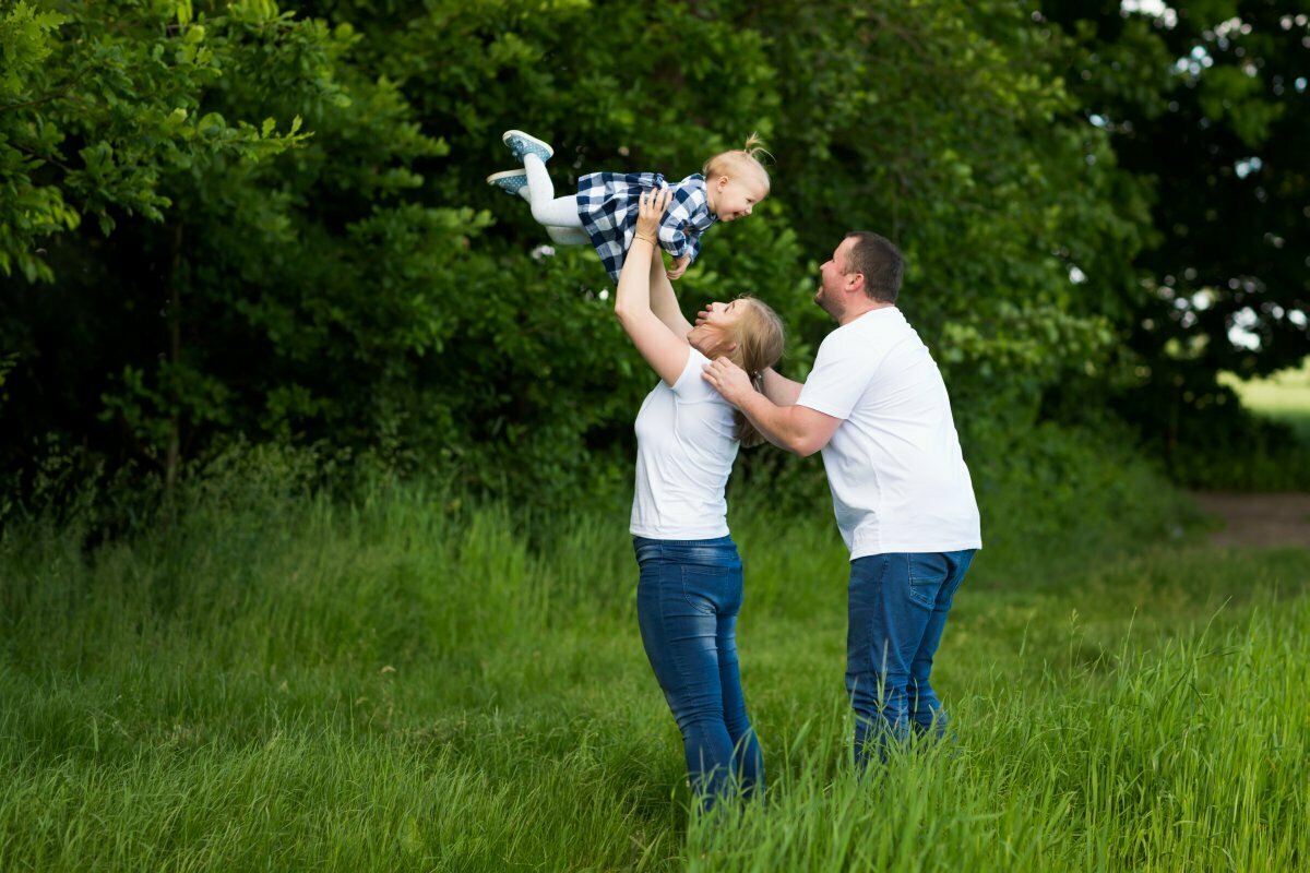 wiosenna sesja rodzinna, lifestylowa sesja rodzinna pszczyna, lifestylowe sesje rodzinne pszczyna, letnia sesja rodzinna, sesje dzieciece pszczyna, zdjecia dzieciece pszczyna, sesja rodzinna bielsko, fotografia rodzinna slask, zdjecia portretowe pszczyna, sesja portretowa bielsko, zdjecia w plenerze bielsko, rodzina w plenerze slask, fotografia dziecieca bielsko, zdjecia dzieci bielsko, fotografia rodzinna bielsko-biala, fotografia rodzinna slask, zdjecia ludzi slask, zdjecia dla rodzin, fotograf fotograf rodzinny slask, , fotograf czechowice, fotografia bielsko, zdjecia slask, www.magiaobrazu.com,
