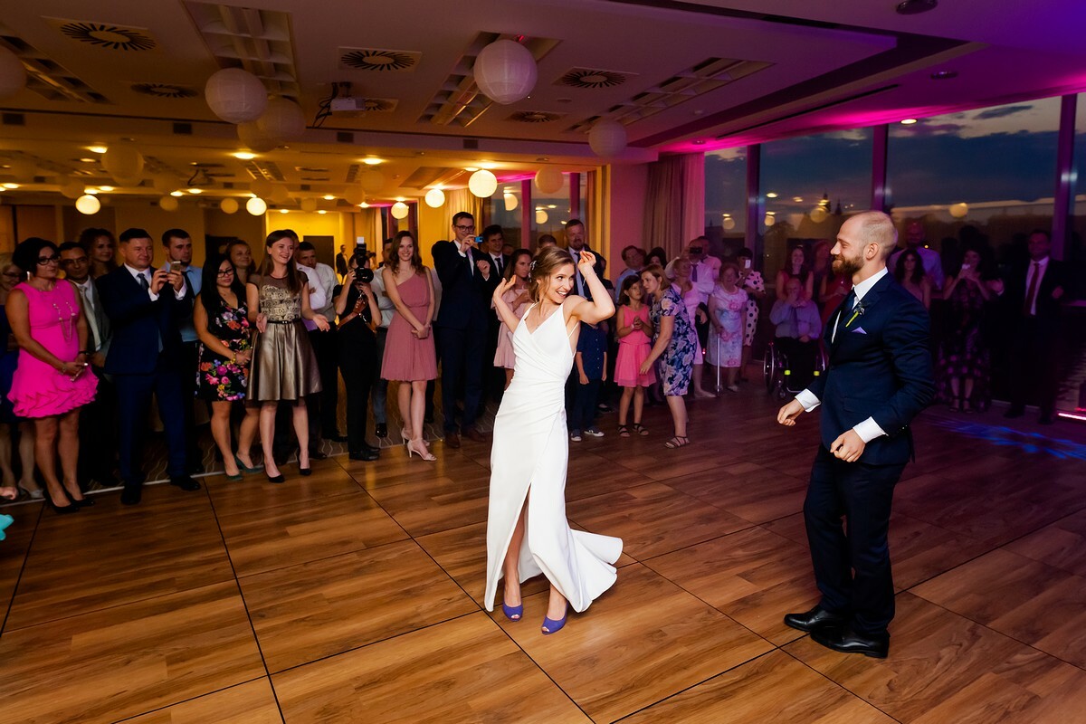 zdjęcia ślubne kraków, zdjecia slubne krakow, fotografia slubna, fotografia slubna krakow, fotograf slubny krakow, fotograf na wesele krakow, slub na salwatorze krakow, hotel qubus krakow, wesele w qubusie krakow, najlepsze zdjecia slubne, fotografia slubna slask, zdjecia slubne slask, fotografia weselna krakow, rejs lodka krakow, slub z widokiem na krakow, plener slubny w krakowie, zdjecia slubne bielsko, fotograf slubny bielsko, www.magiaobrazu.com, zdjecia slubne bielsko, fotografia slubna slask, fotograf cieszyn, zdjecia slubne cieszyn