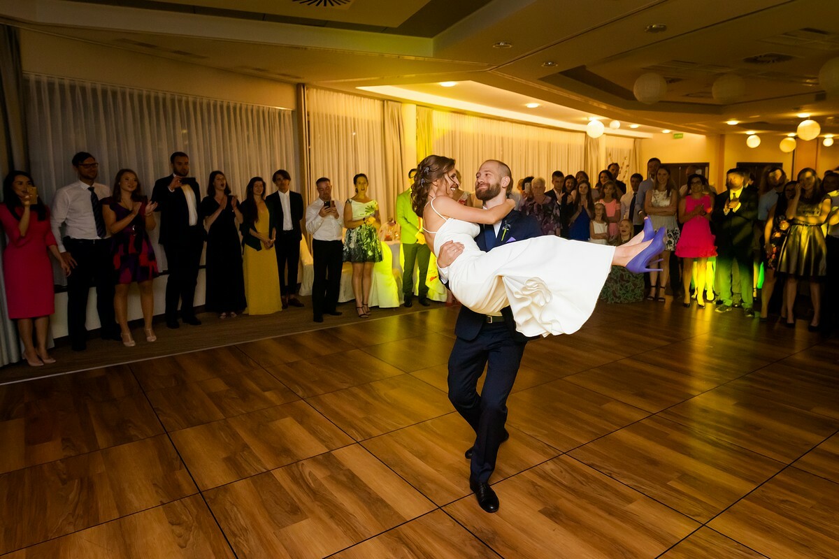 zdjęcia ślubne kraków, zdjecia slubne krakow, fotografia slubna, fotografia slubna krakow, fotograf slubny krakow, fotograf na wesele krakow, slub na salwatorze krakow, hotel qubus krakow, wesele w qubusie krakow, najlepsze zdjecia slubne, fotografia slubna slask, zdjecia slubne slask, fotografia weselna krakow, rejs lodka krakow, slub z widokiem na krakow, plener slubny w krakowie, zdjecia slubne bielsko, fotograf slubny bielsko, www.magiaobrazu.com, zdjecia slubne bielsko, fotografia slubna slask, fotograf cieszyn, zdjecia slubne cieszyn