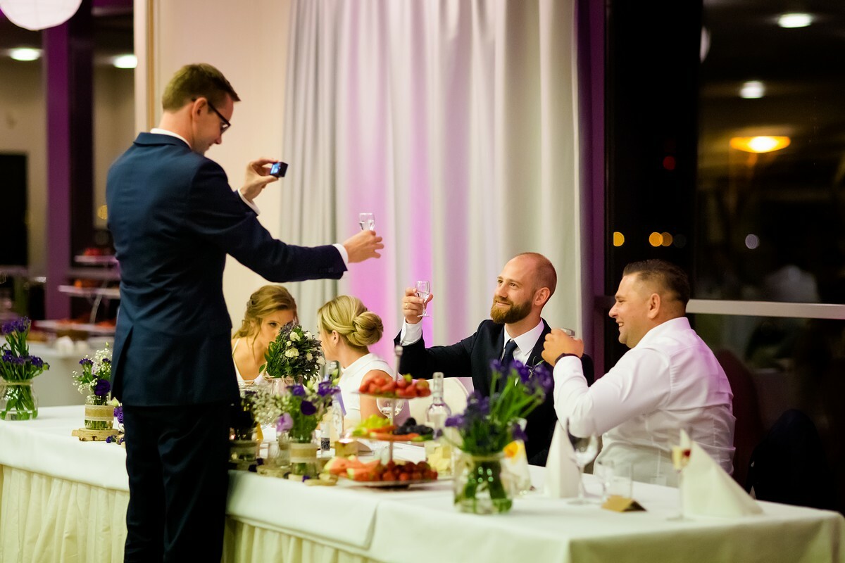 zdjęcia ślubne kraków, zdjecia slubne krakow, fotografia slubna, fotografia slubna krakow, fotograf slubny krakow, fotograf na wesele krakow, slub na salwatorze krakow, hotel qubus krakow, wesele w qubusie krakow, najlepsze zdjecia slubne, fotografia slubna slask, zdjecia slubne slask, fotografia weselna krakow, rejs lodka krakow, slub z widokiem na krakow, plener slubny w krakowie, zdjecia slubne bielsko, fotograf slubny bielsko, www.magiaobrazu.com, zdjecia slubne bielsko, fotografia slubna slask, fotograf cieszyn, zdjecia slubne cieszyn