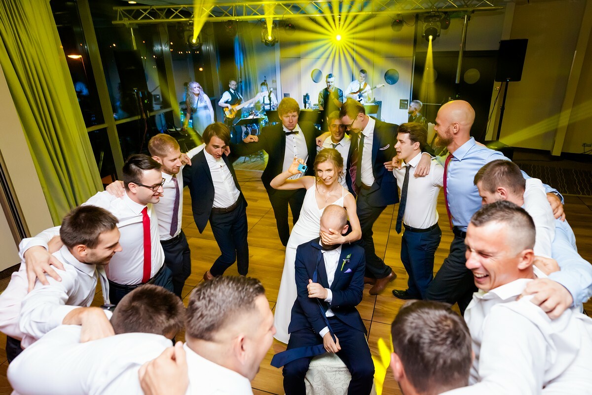 zdjęcia ślubne kraków, zdjecia slubne krakow, fotografia slubna, fotografia slubna krakow, fotograf slubny krakow, fotograf na wesele krakow, slub na salwatorze krakow, hotel qubus krakow, wesele w qubusie krakow, najlepsze zdjecia slubne, fotografia slubna slask, zdjecia slubne slask, fotografia weselna krakow, rejs lodka krakow, slub z widokiem na krakow, plener slubny w krakowie, zdjecia slubne bielsko, fotograf slubny bielsko, www.magiaobrazu.com, zdjecia slubne bielsko, fotografia slubna slask, fotograf cieszyn, zdjecia slubne cieszyn