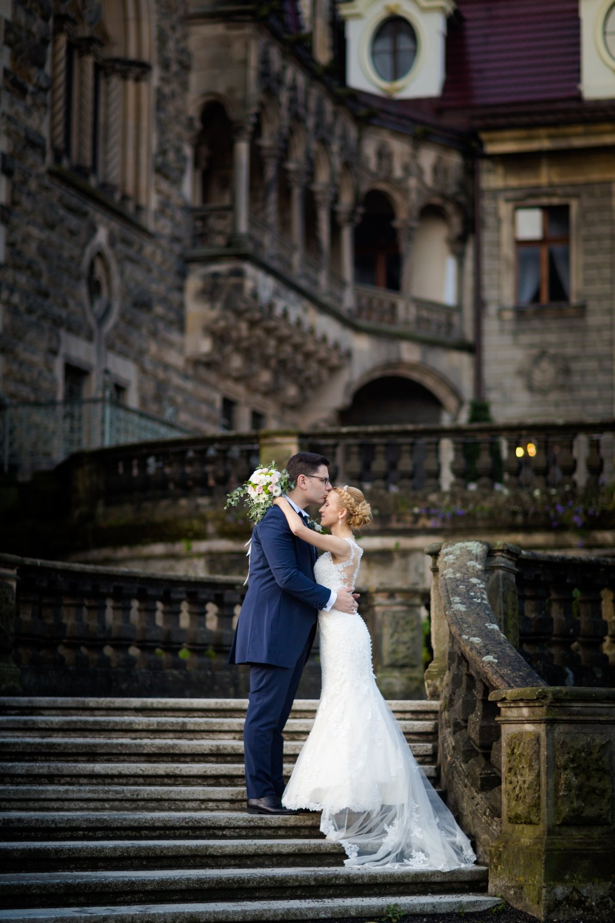 Zdjęcia ślubne Śląsk, sesja slubna w Mosznej, plener slubny Moszna, sesja slubna na zamku, plener slubny w palacu, Zamek Krowiarki, Pałac krowiarki, sesja slubna w krowiarkach, fotograf na slub slask, zdjecia slubne slask, plener slubny krowiarki, www.magiaobrazu.com, fotografia slubna w Mosznej, plener slubny w Krakowie, fotograf slubny Krakow, plener w Mosznej, Zamek w Mosznej, oryginalna sesja slubna, fotograf slubny slask, sesja slubna slask, fotografia slubna, plener slubny na zamku, fotograf slubny Krakow,