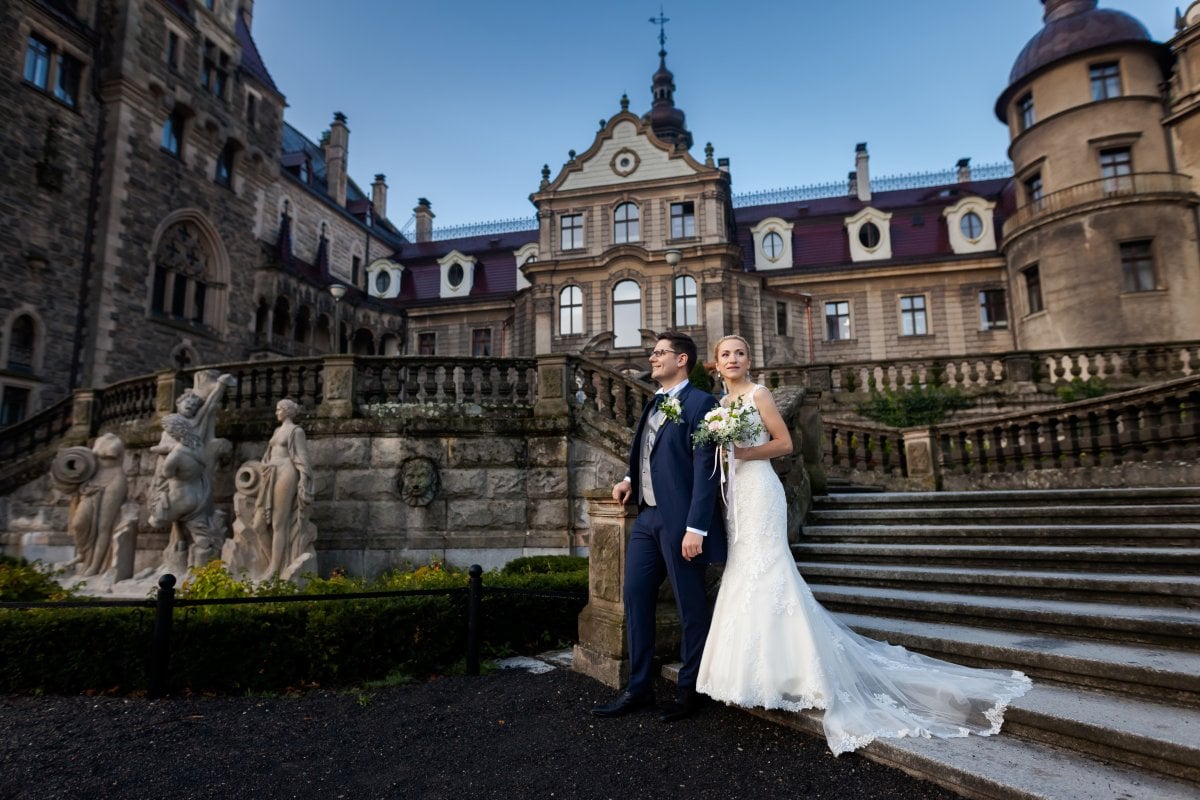 Zdjęcia ślubne Śląsk, sesja slubna w Mosznej, plener slubny Moszna, sesja slubna na zamku, plener slubny w palacu, Zamek Krowiarki, Pałac krowiarki, sesja slubna w krowiarkach, fotograf na slub slask, zdjecia slubne slask, plener slubny krowiarki, www.magiaobrazu.com, fotografia slubna w Mosznej, plener slubny w Krakowie, fotograf slubny Krakow, plener w Mosznej, Zamek w Mosznej, oryginalna sesja slubna, fotograf slubny slask, sesja slubna slask, fotografia slubna, plener slubny na zamku, fotograf slubny Krakow,
