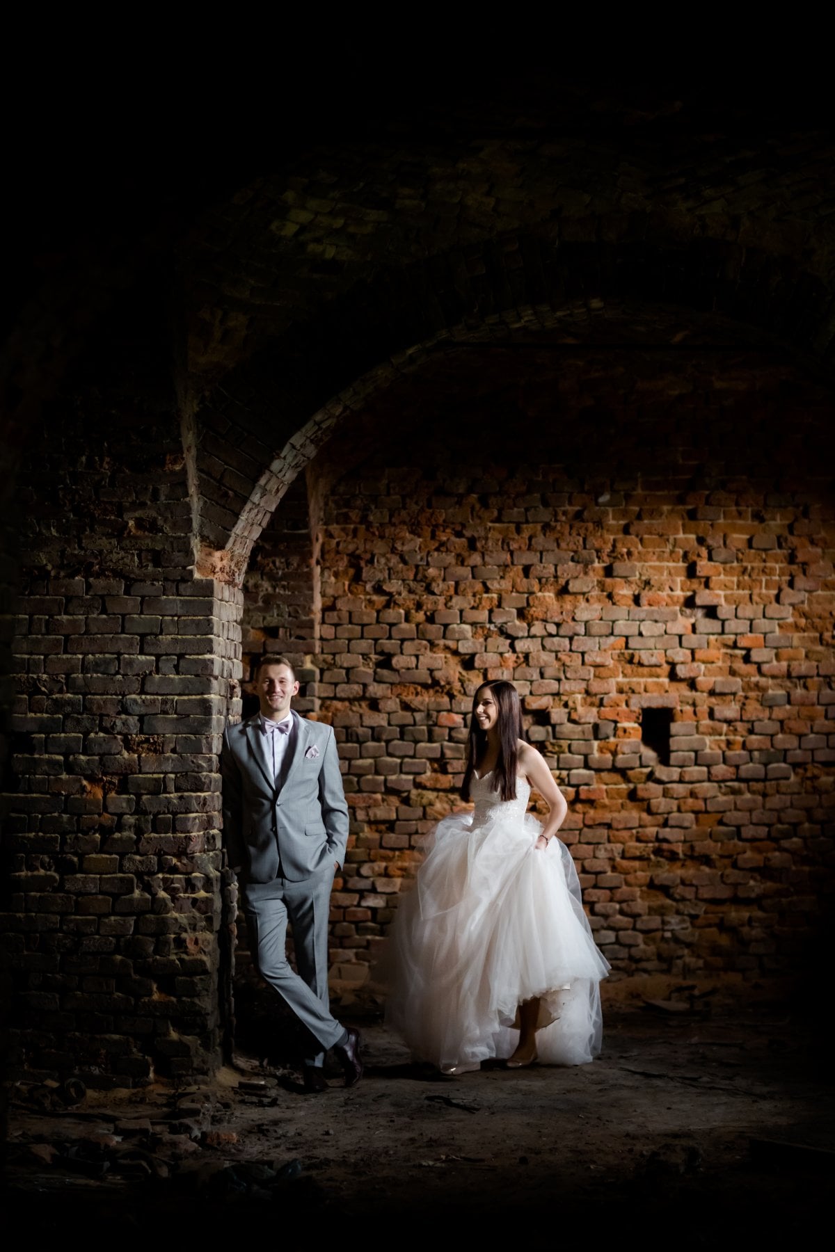 Zdjęcia ślubne Śląsk, sesja slubna na zamku, plener slubny w palacu, Zamek Krowiarki, Pałac krowiarki, sesja slubna w krowiarkach, fotograf na slub slask, zdjecia slubne slask, plener slubny krowiarki, www.magiaobrazu.com, fotografia slubna w Mosznej, plener slubny w Krakowie, fotograf slubny Krakow, oryginalna sesja slubna, fotograf slubny slask, sesja slubna slask, fotografia slubna, plener slubny na zamku, fotograf slubny Krakow,