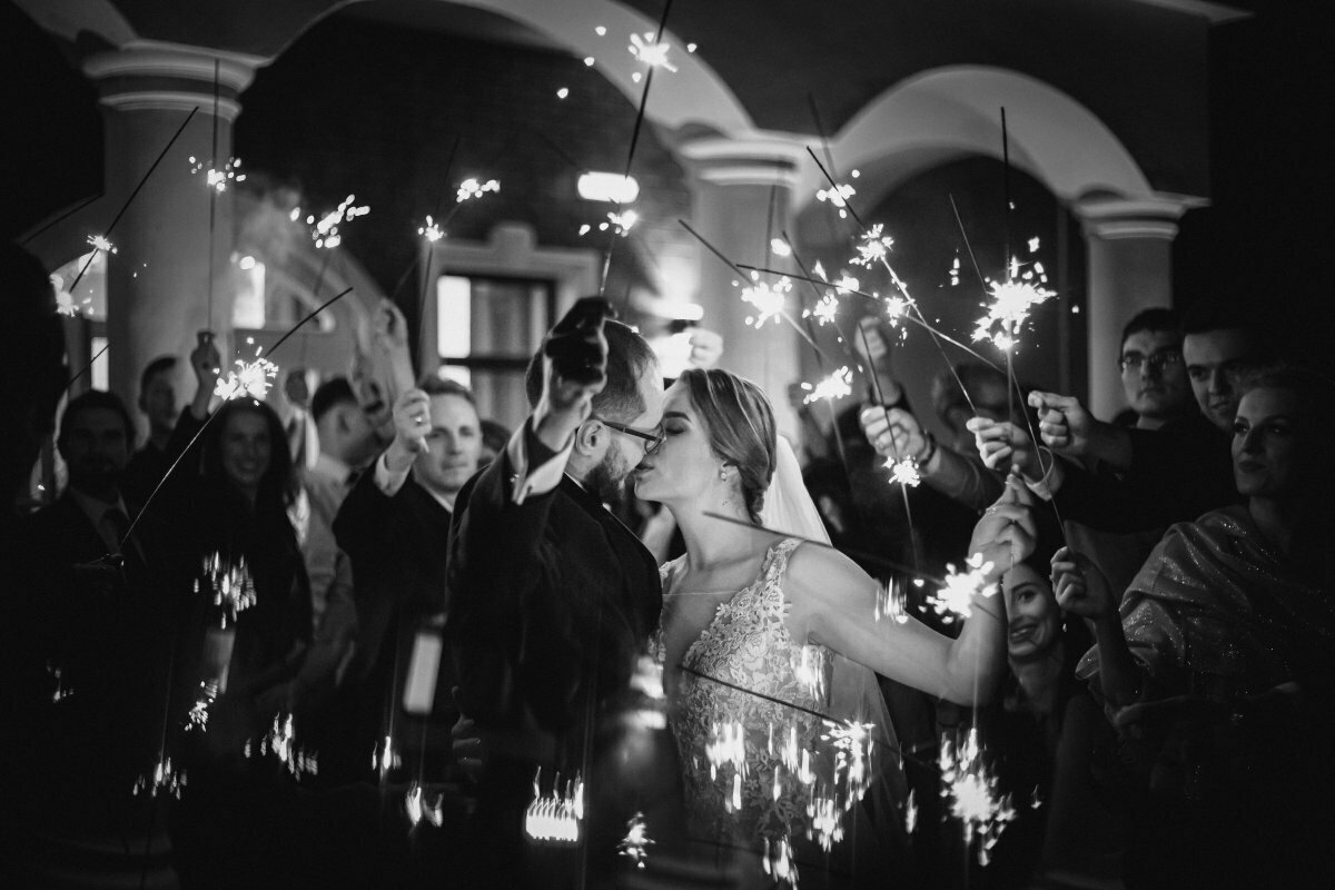 Zdjęcia ślubne Zabrze, Zdjęcia ślubne Śląsk, zdjecia slubne slask, bialy dom paniowki, wesele w bialym domu paniówki, fotograf slubny slask, fotografia slubna slask, fotografia slubna katowice, zdjecia slubne katowice, slub w kozłowej górze, zdjecia slubne rybnik, wesele w paniówkach, fotograf slubny katowice, zdjecia slubne bielsko, zdjecia slubne zory, fotografia slubna bielsko, dwoch fotografow na slub, fotografia slubna krakow, fotograf na slub krakow, zdjecia slubne krakow, Magia Obrazu, Biały Dom Paniówki