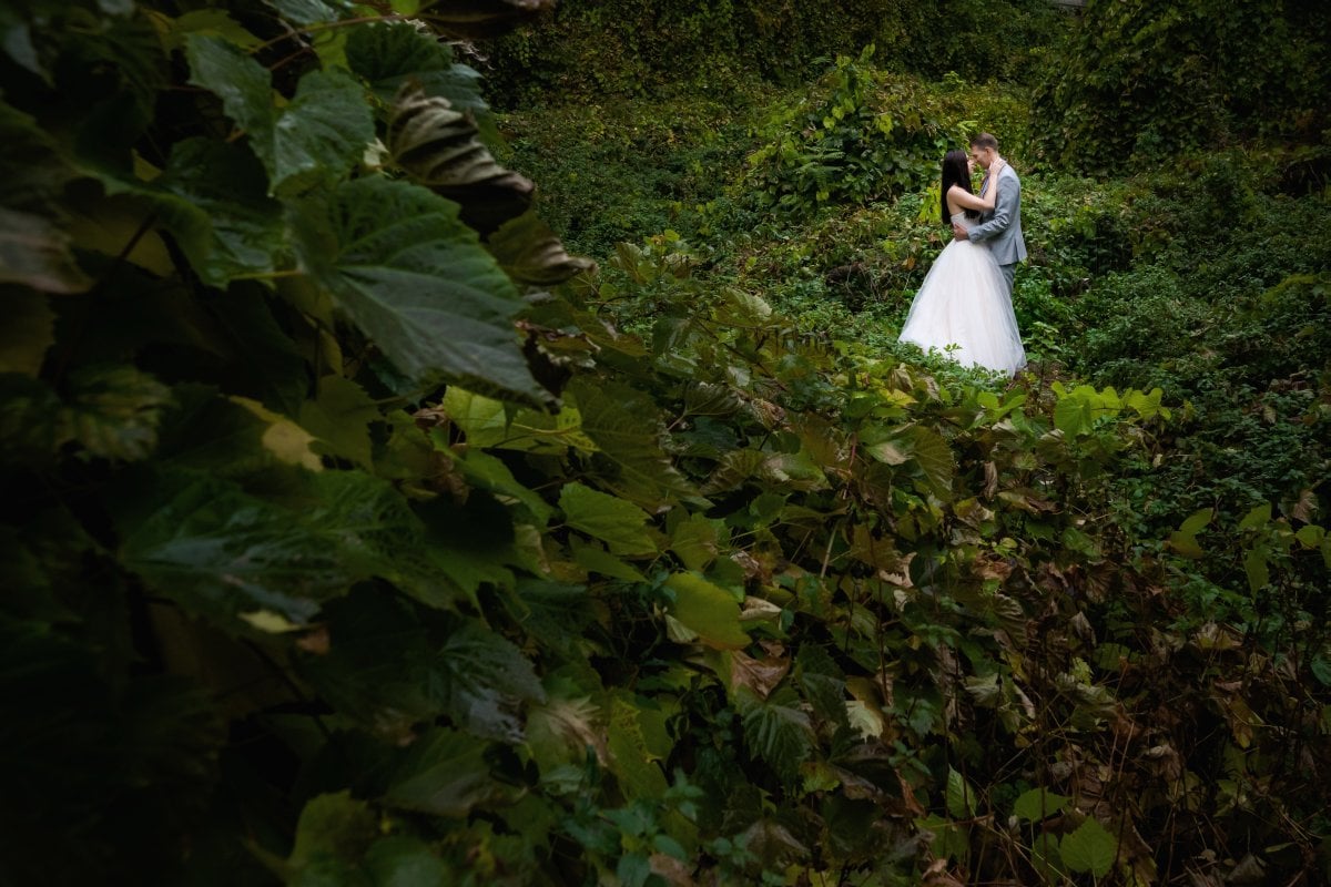 Zdjęcia ślubne Śląsk, sesja slubna na zamku, plener slubny w palacu, Zamek Krowiarki, Pałac krowiarki, sesja slubna w krowiarkach, fotograf na slub slask, zdjecia slubne slask, plener slubny krowiarki, www.magiaobrazu.com, fotografia slubna w Mosznej, plener slubny w Krakowie, fotograf slubny Krakow, oryginalna sesja slubna, fotograf slubny slask, sesja slubna slask, fotografia slubna, plener slubny na zamku, fotograf slubny Krakow,